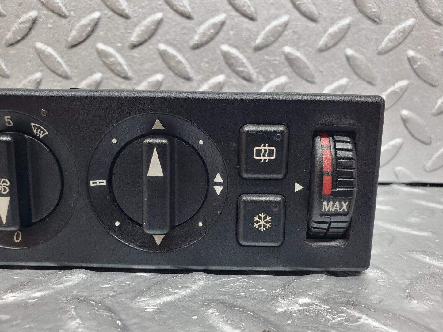 44900 Mercedes-Benz R129 300SL Coupe Heater Climate Control Unit 1298300185
