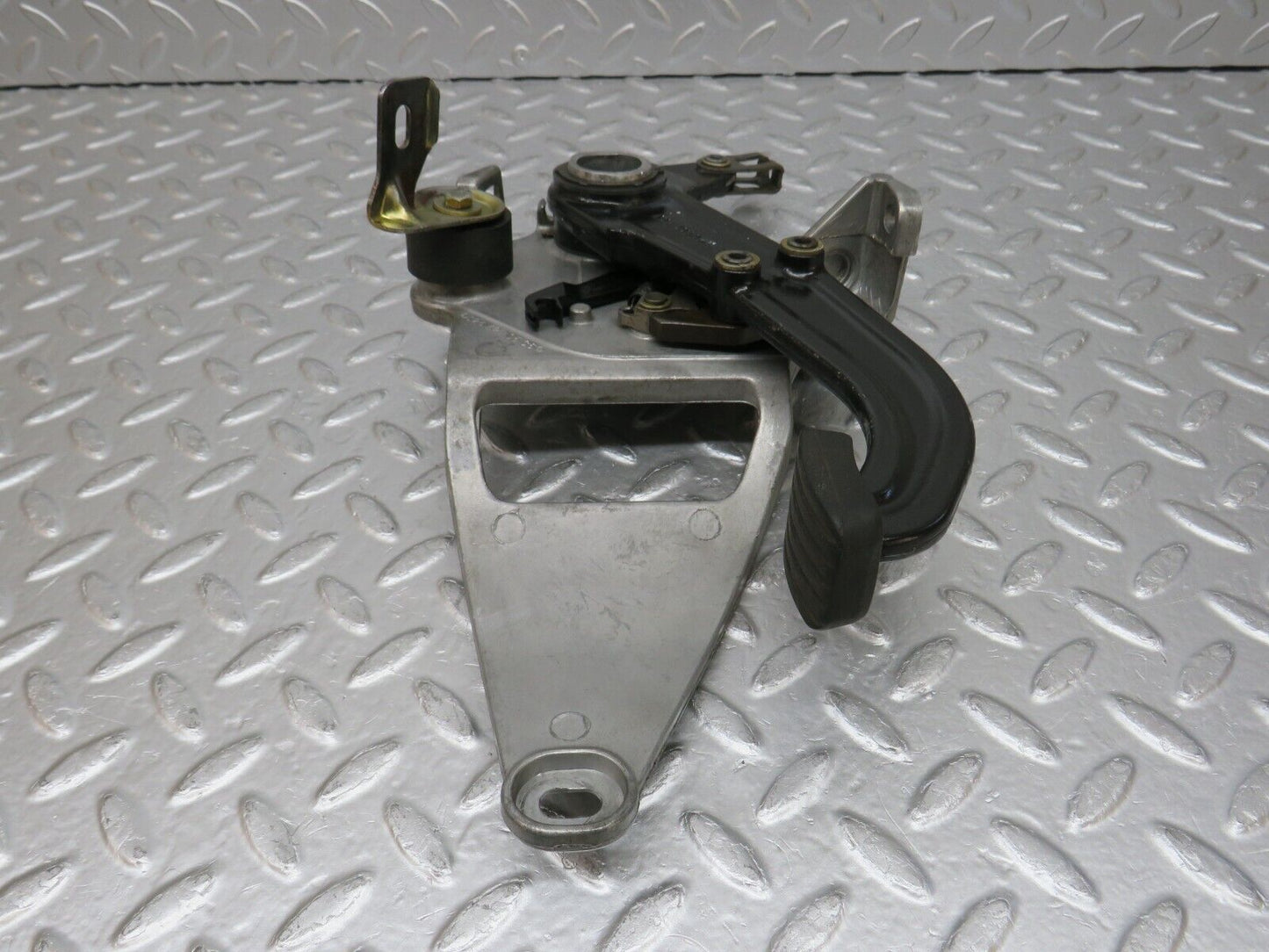 32426 Mercedes-Benz S124 300TE Wagon Parking Brake Pedal 1244270501 1244270536
