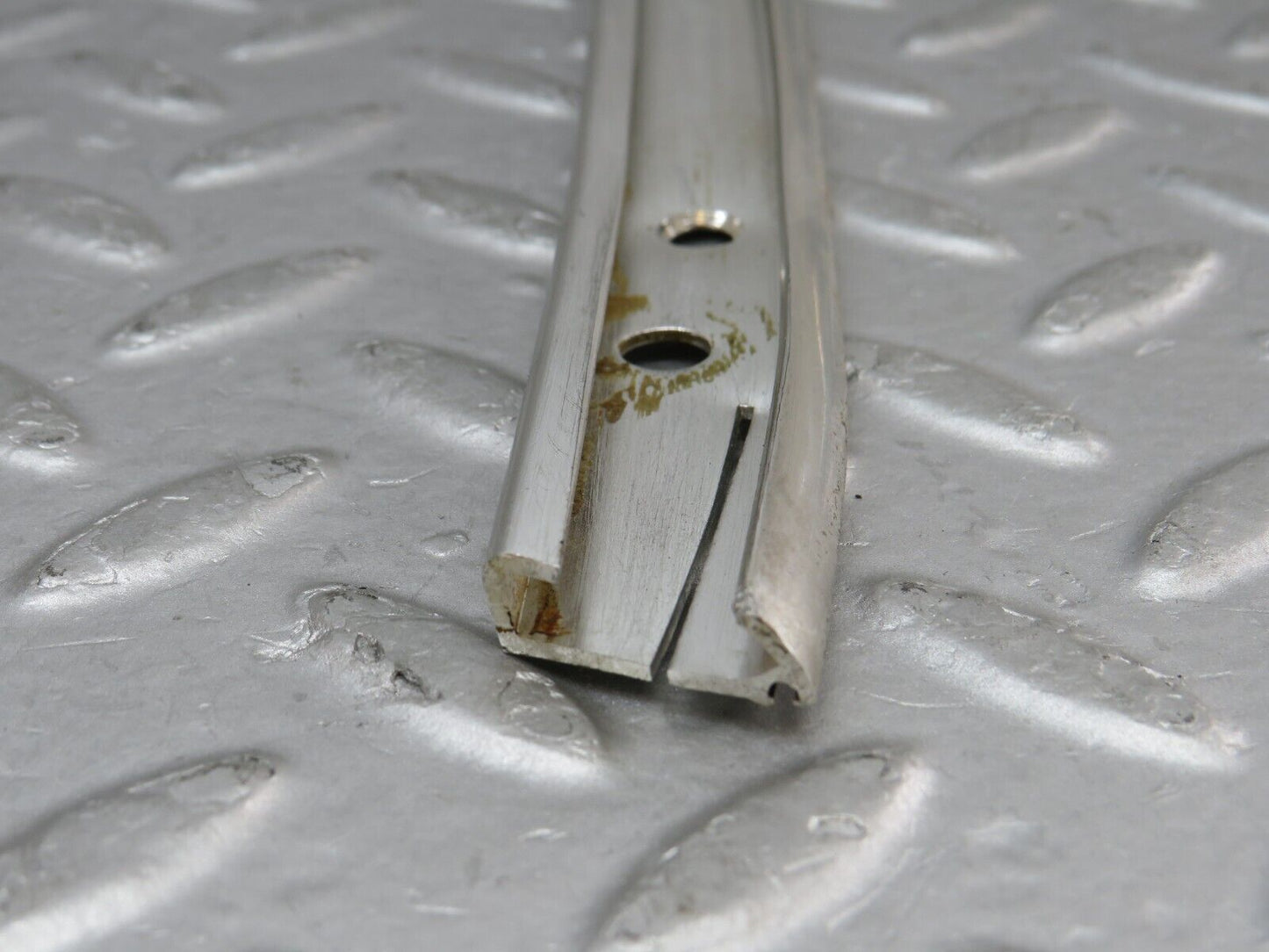 35614 Mercedes-Benz R107 280SL Hardtop B Pillar Chrome Trim Left Side