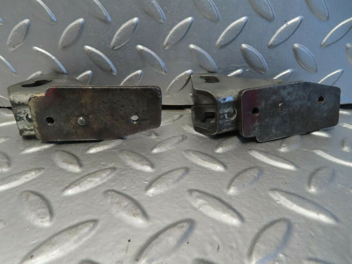 15739 Mercedes-Benz R107 450SL Soft Top Bracket Pair