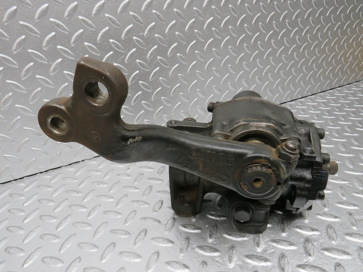 31510 Mercedes-Benz S124 220TE Wagon Steering Box Steering Rack 1244611601