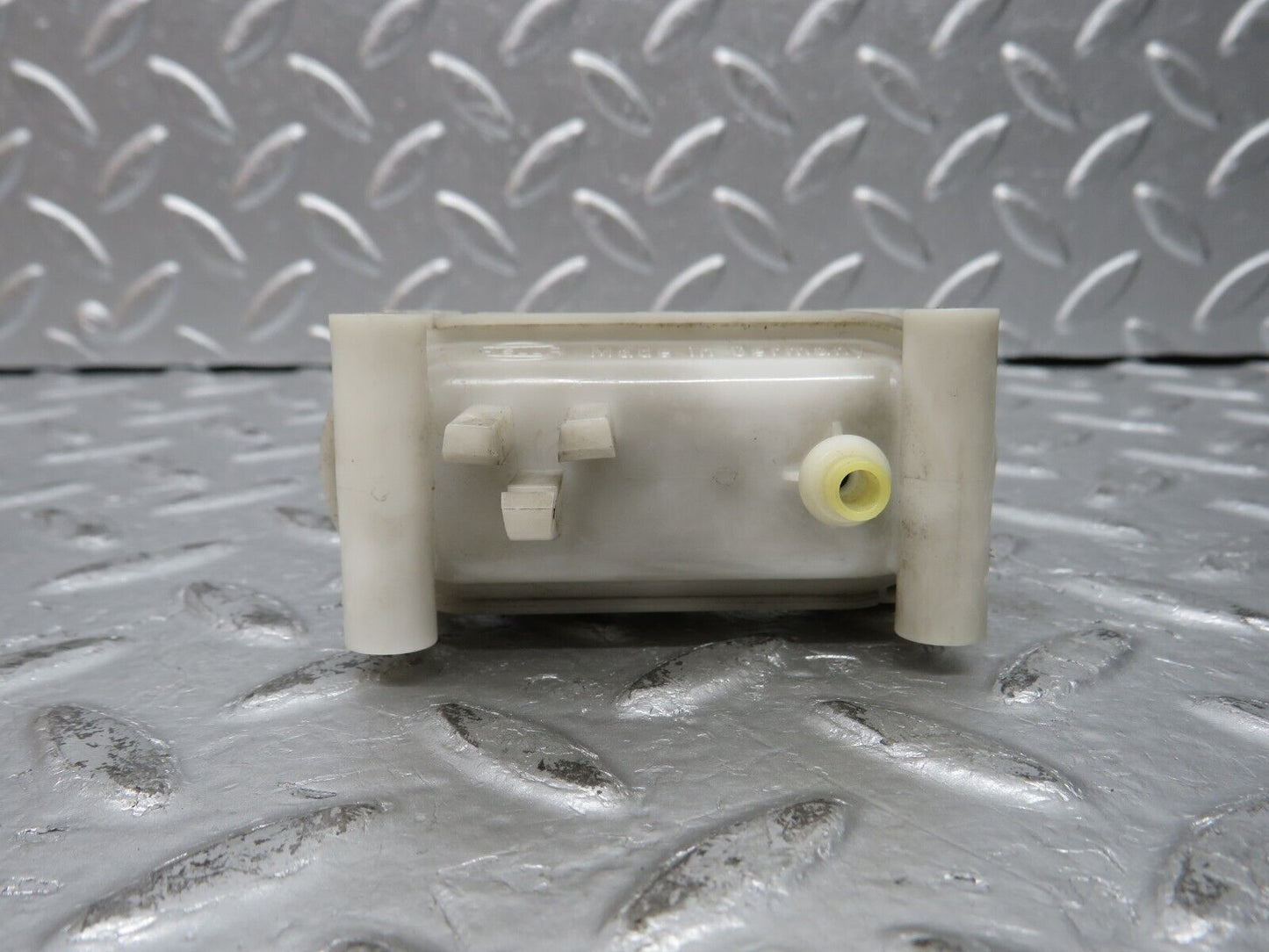31640 Mercedes-Benz W201 190LE 1.8L Door Lock Vacuum Actuator Rear Left