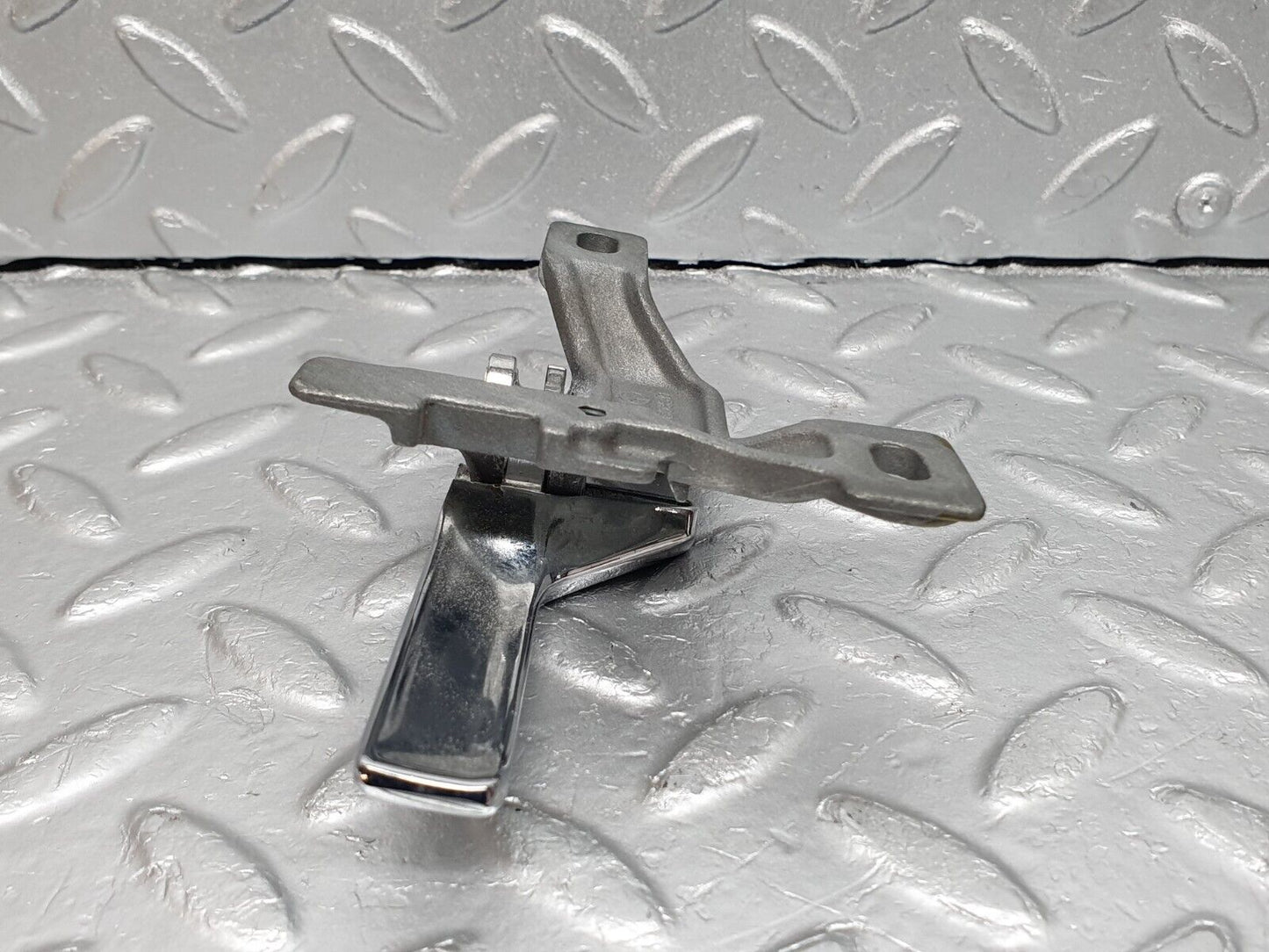 40899 Mercedes-Benz W126 300SE Right Interior Door Handle