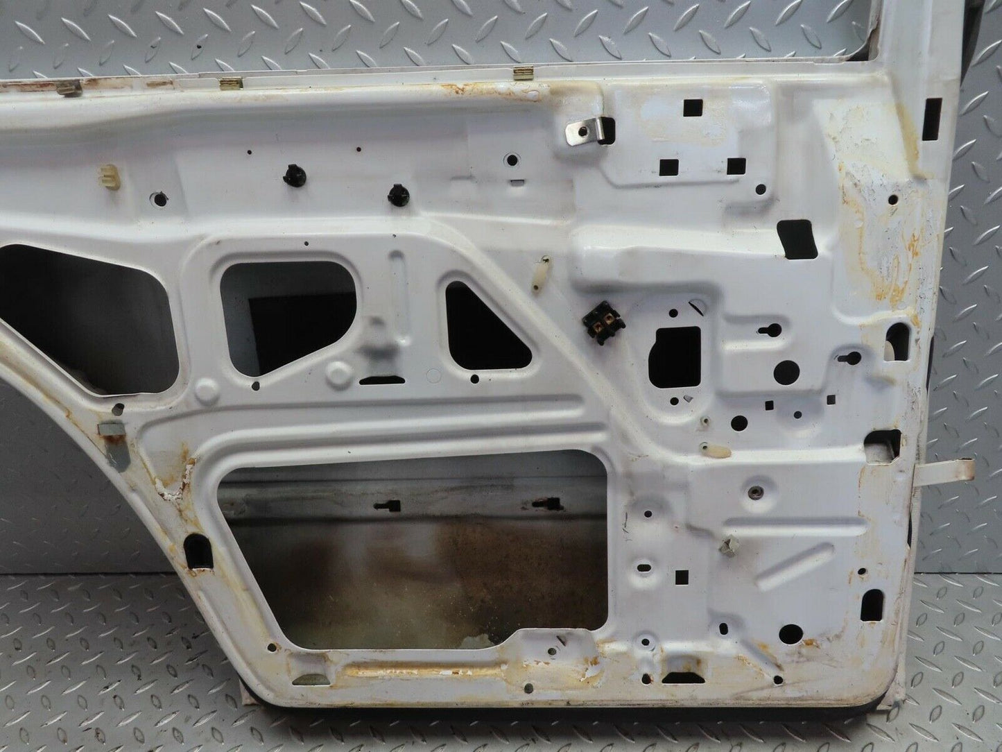16211 Mercedes-Benz W124 260E Rear Left Door