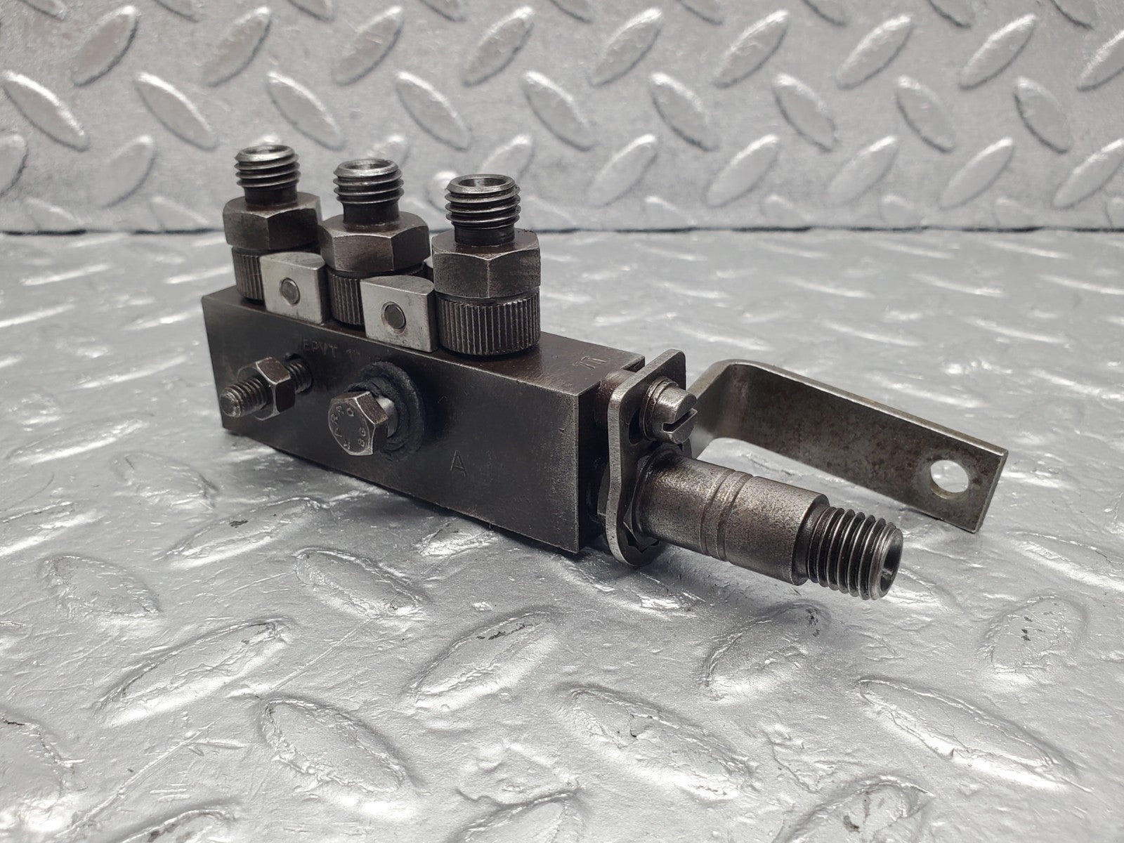 W112 injection distributor block used OEM