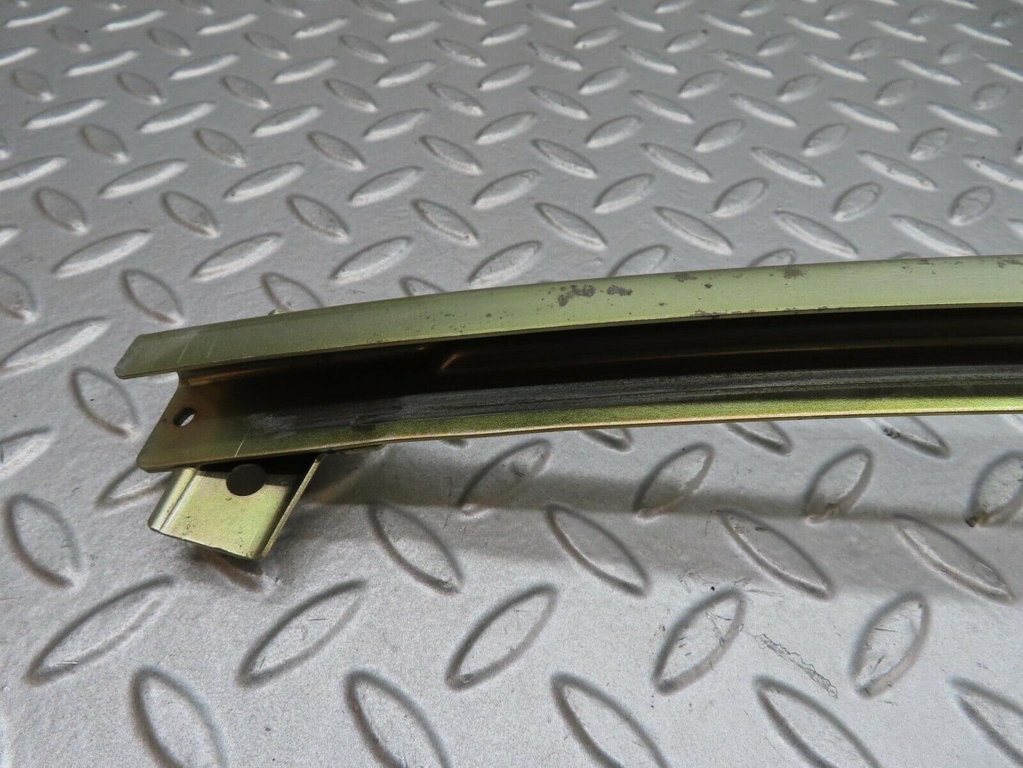 15170 Mercedes-Benz W140 S320 Front Right Door Window Channel