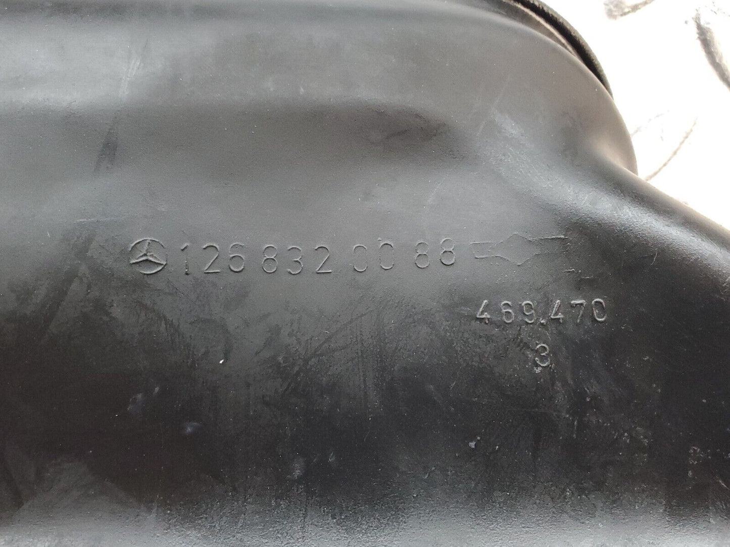 45933 Mercedes-Benz W126 420SE Heating Duct Rubber 1268320088