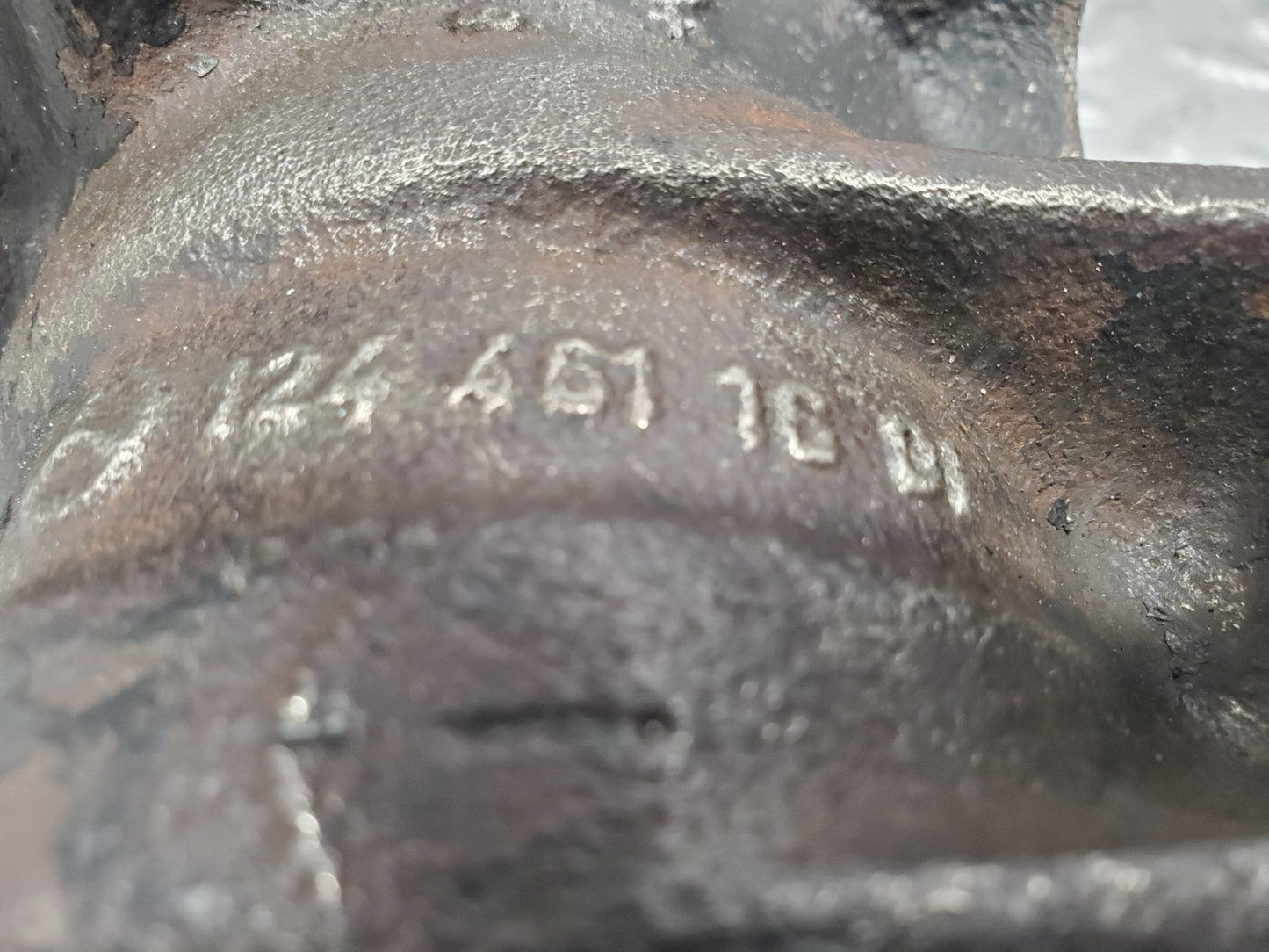 46977163