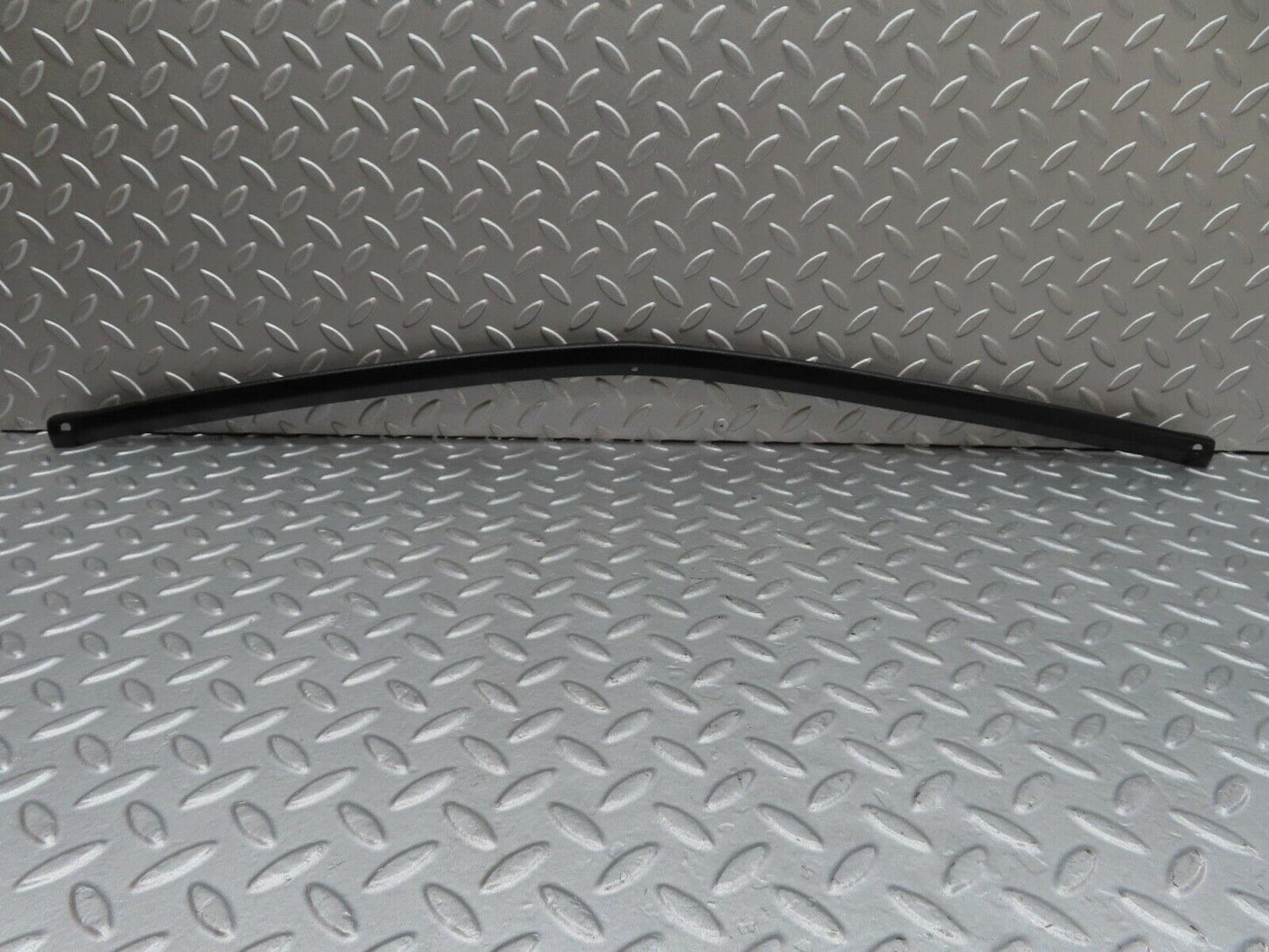 14164 Mercedes-Benz C107 280SLC Front Fender Wing Cross Bar