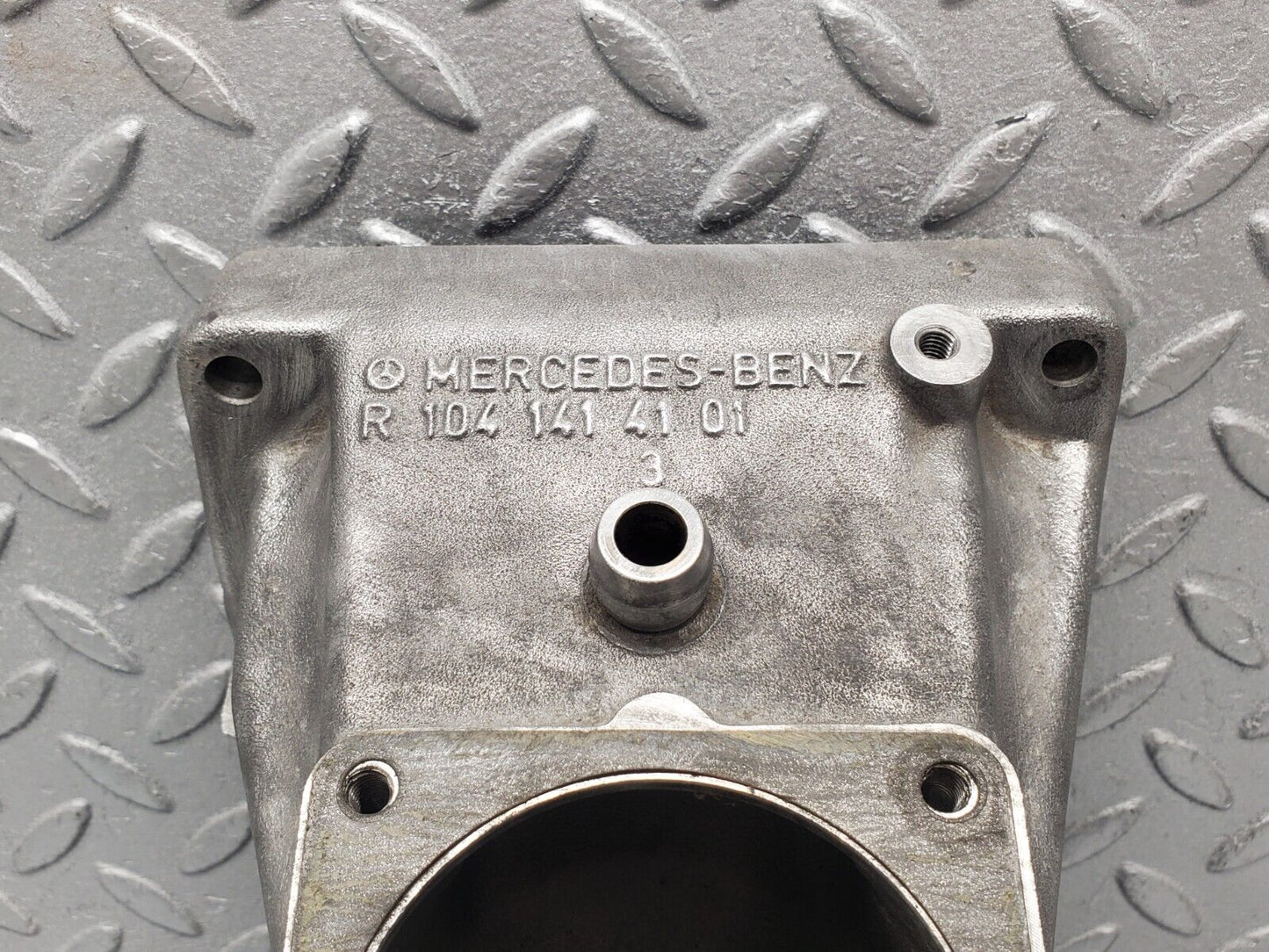 46153 Mercedes-Benz W124 Air Intake Manifold 1041414101