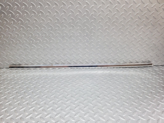 45808 Mercedes-Benz W126 420SE Front Right Door Chrome Moulding Trim