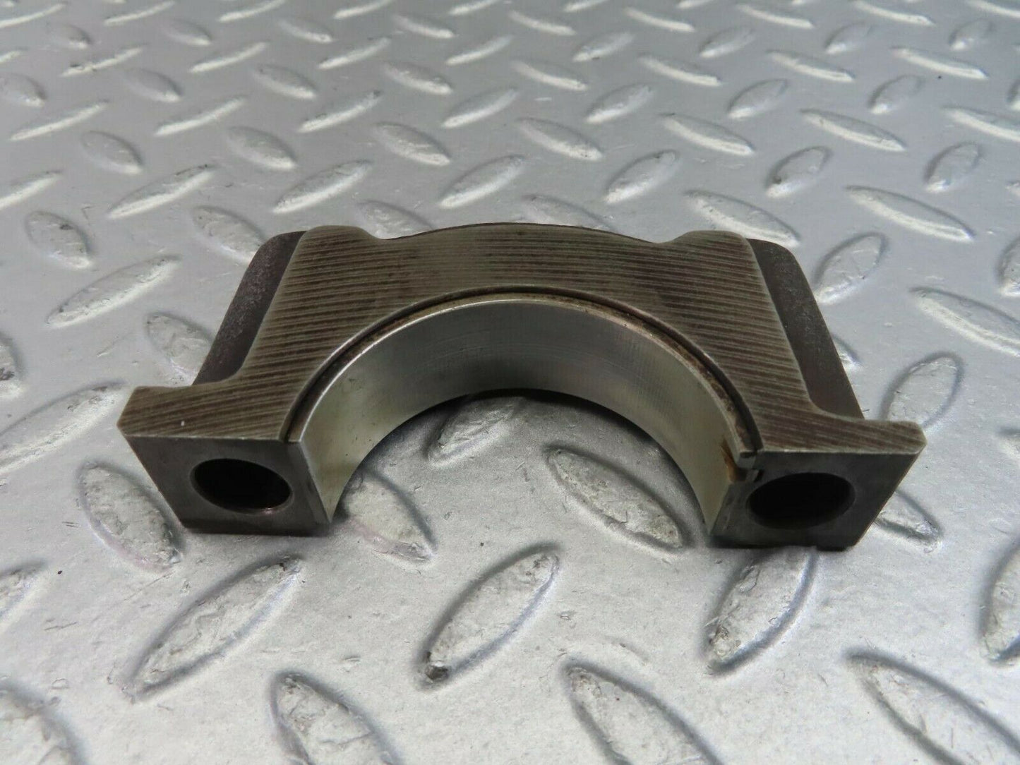 10128 Mercedes-Benz C123 230CE Coupe Crankshaft Bearing Holder Block 1020011