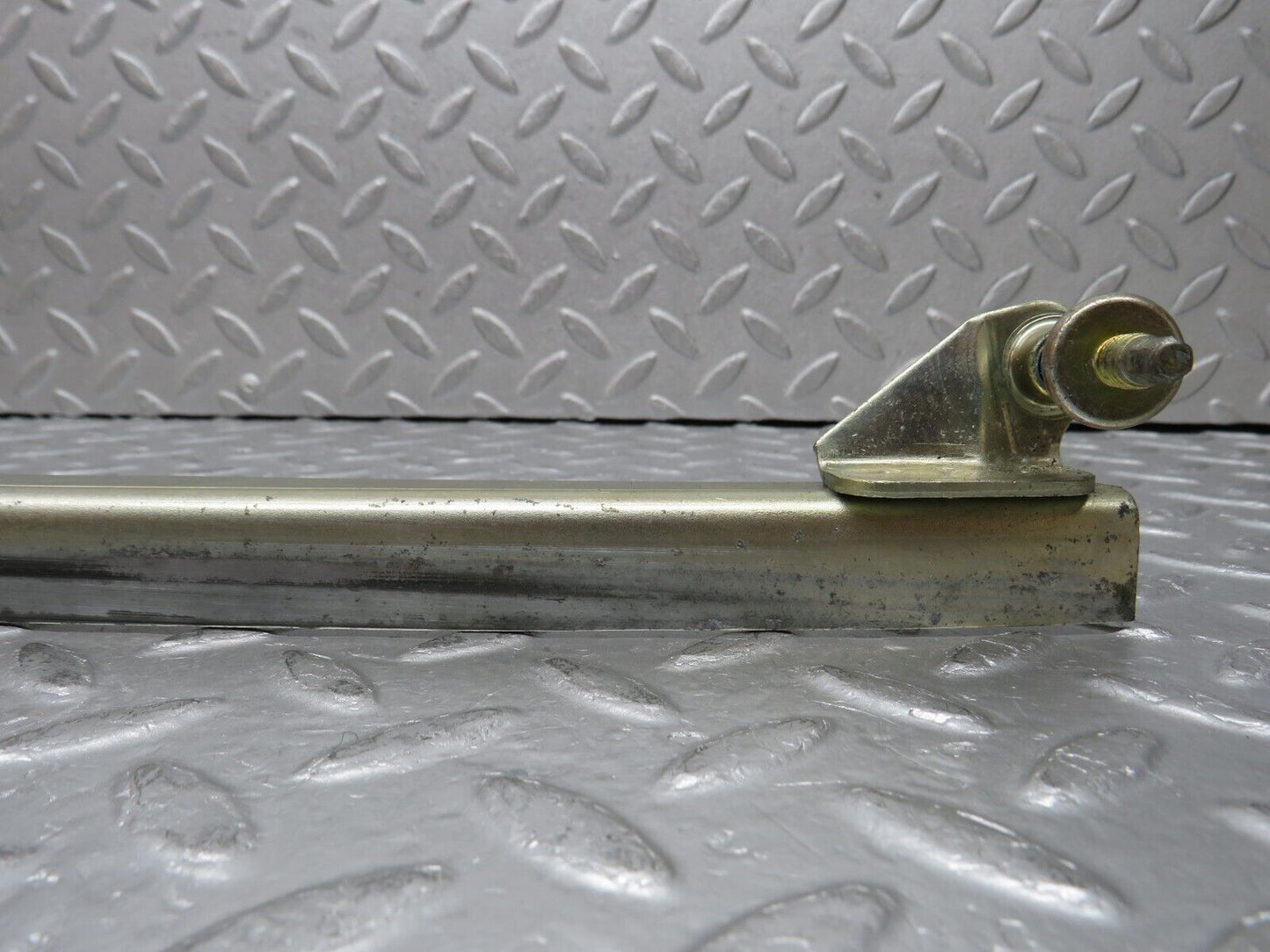 37800 Mercedes-Benz A124 320E Cabriolet Front Left Window Channel