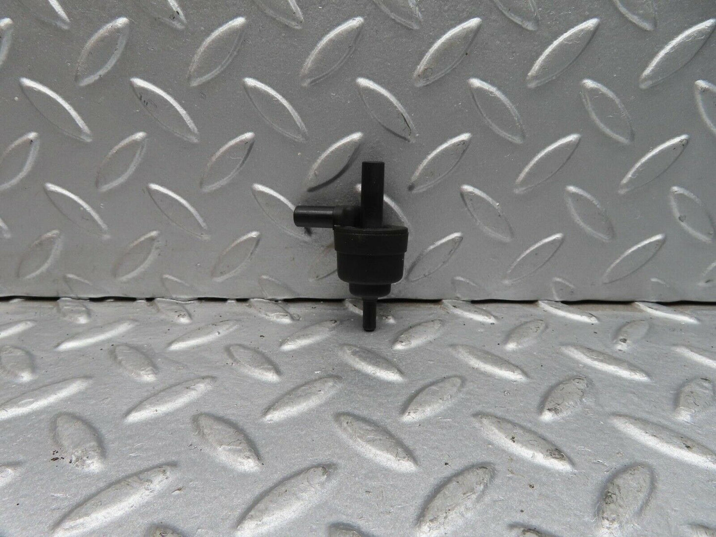 12536 Mercedes-Benz W108 280SE 3.5 Engine Crankcase Vent Valve 1074700893