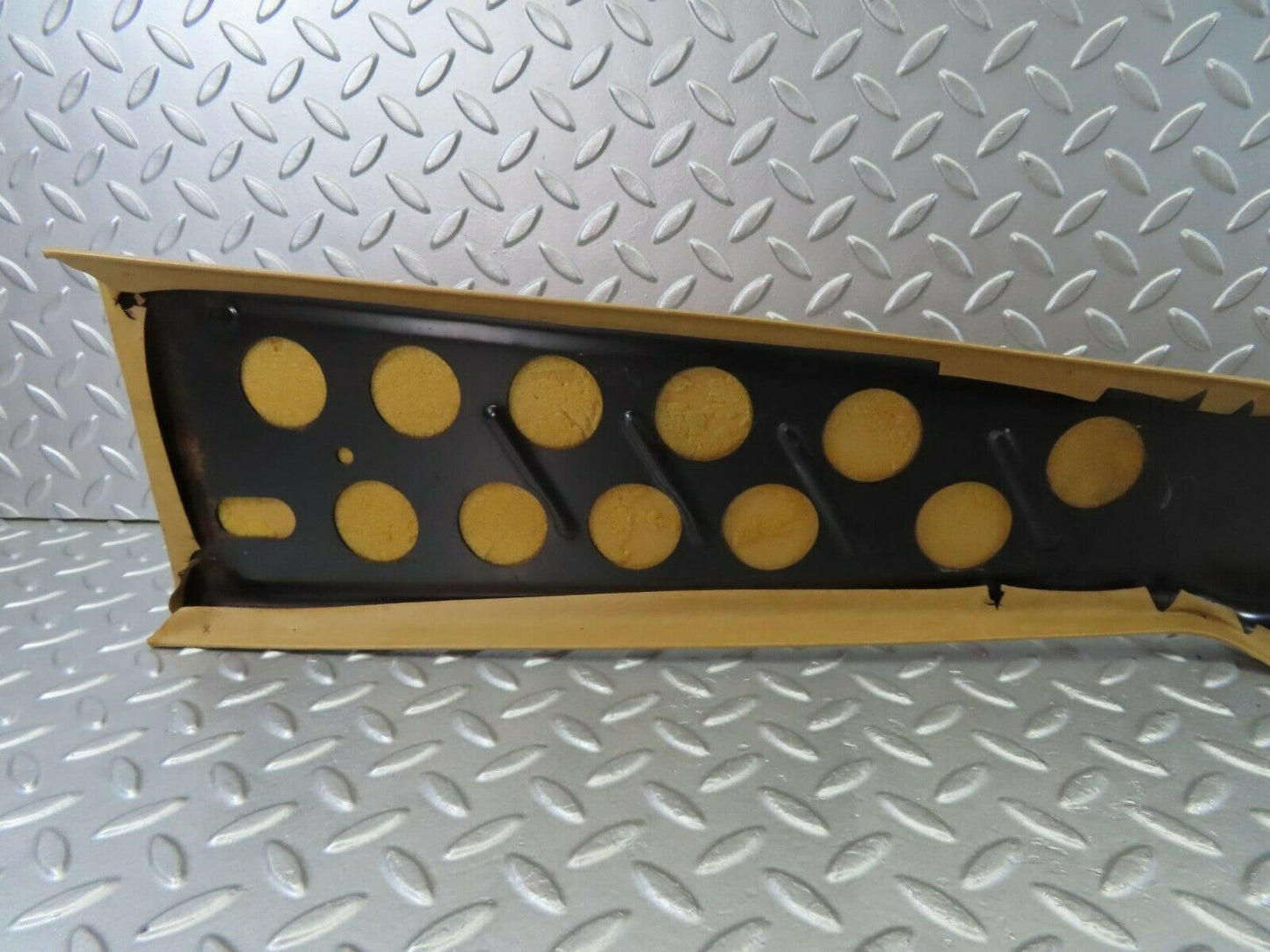 10686 Mercedes-Benz W123 230E B Pillar Trim Cover Left Side