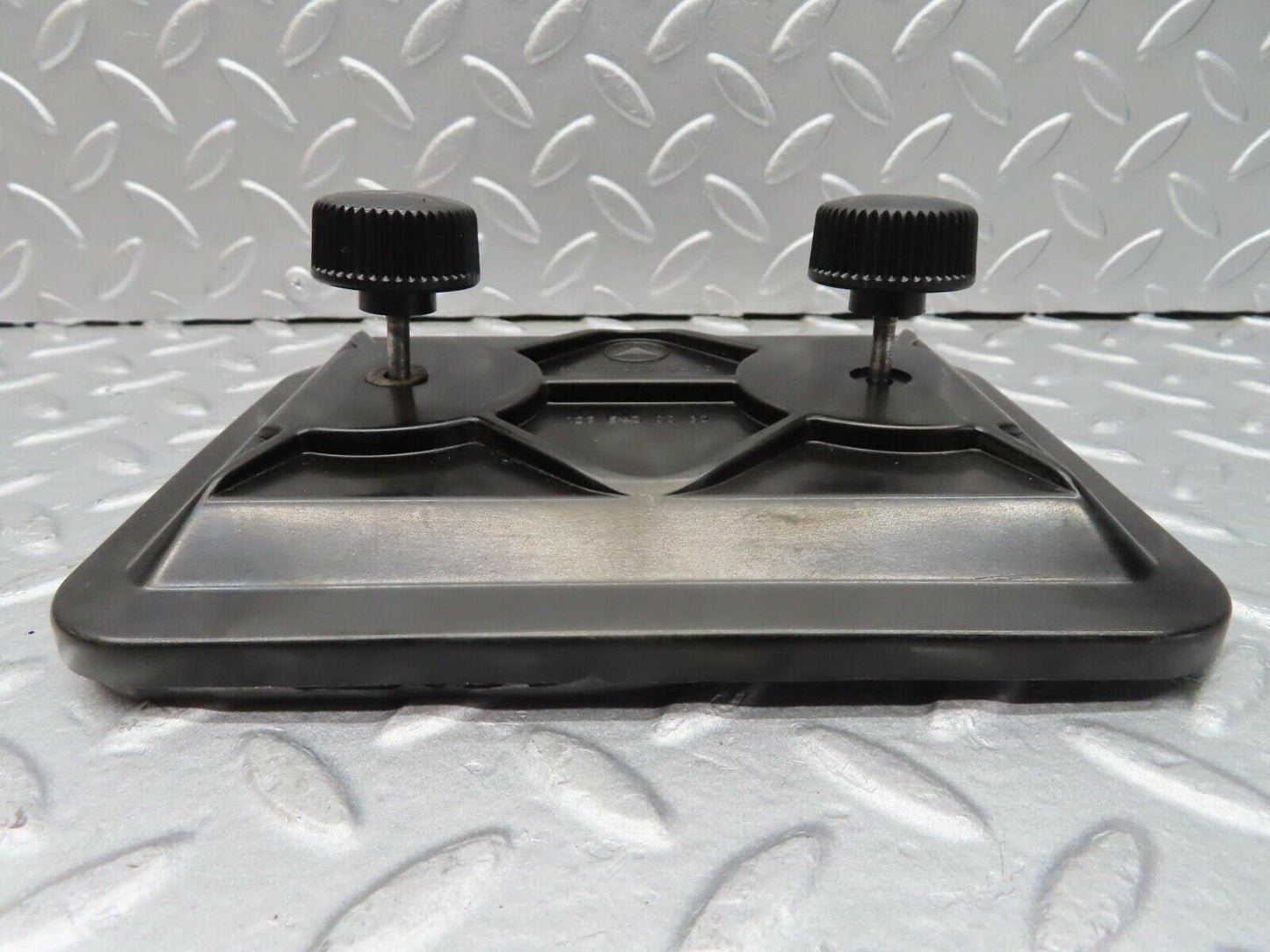16049 Mercedes-Benz W123 280E Fuse Box Cover Lid 1235400082