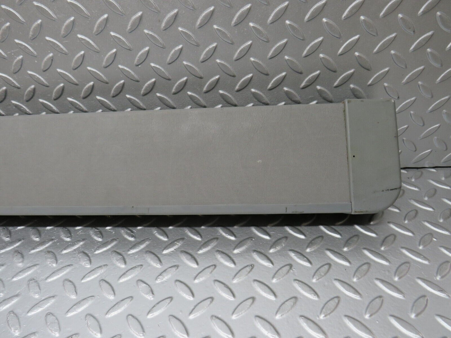 32581 Mercedes-Benz S124 300TE Wagon Trunk Roll Compartment Cover