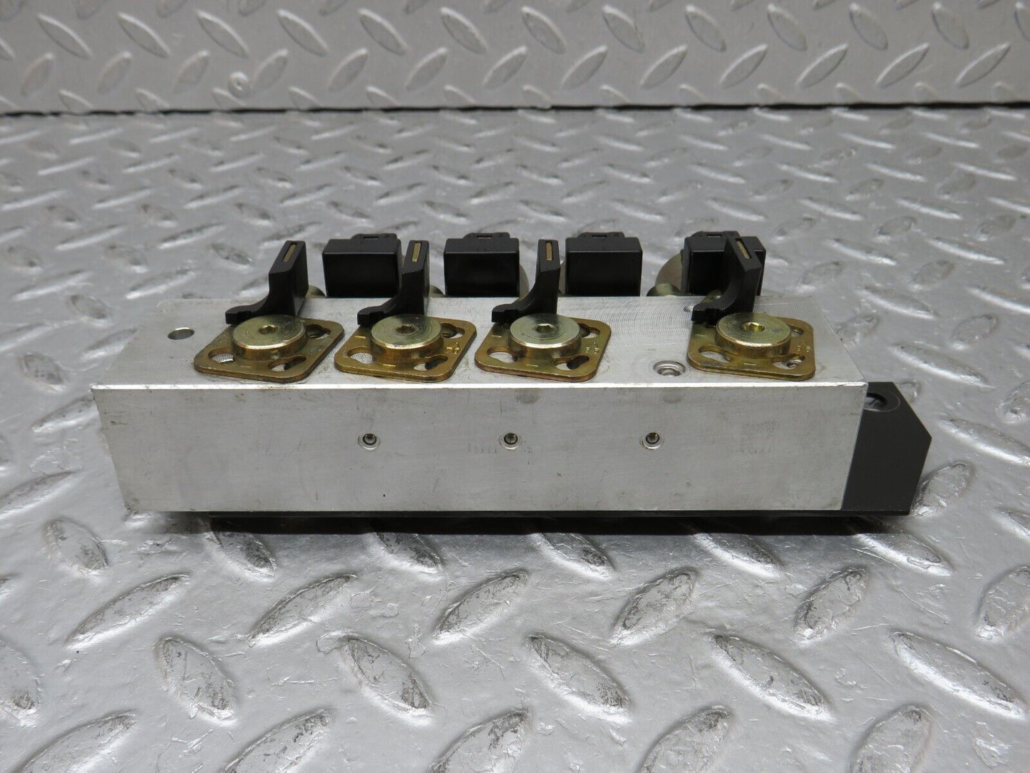 37987 Mercedes-Benz A124 320E Cabriolet Soft Top Hydraulic Valve Block Right 1248001278