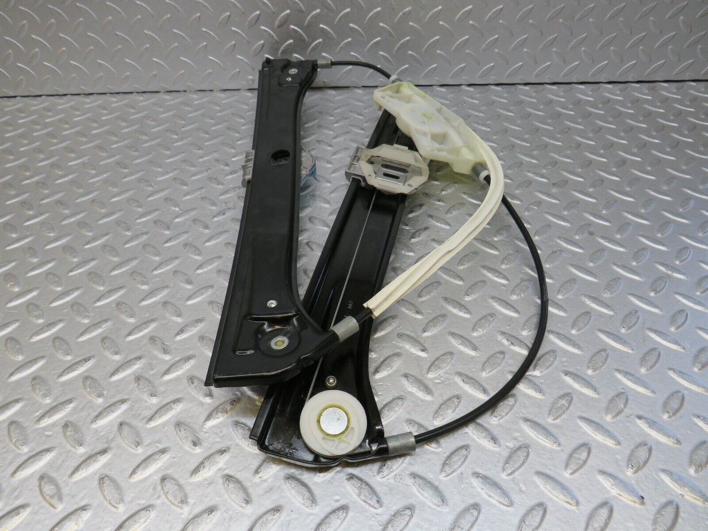 35198 Mercedes-Benz W221 Front Left Power Window Regulator