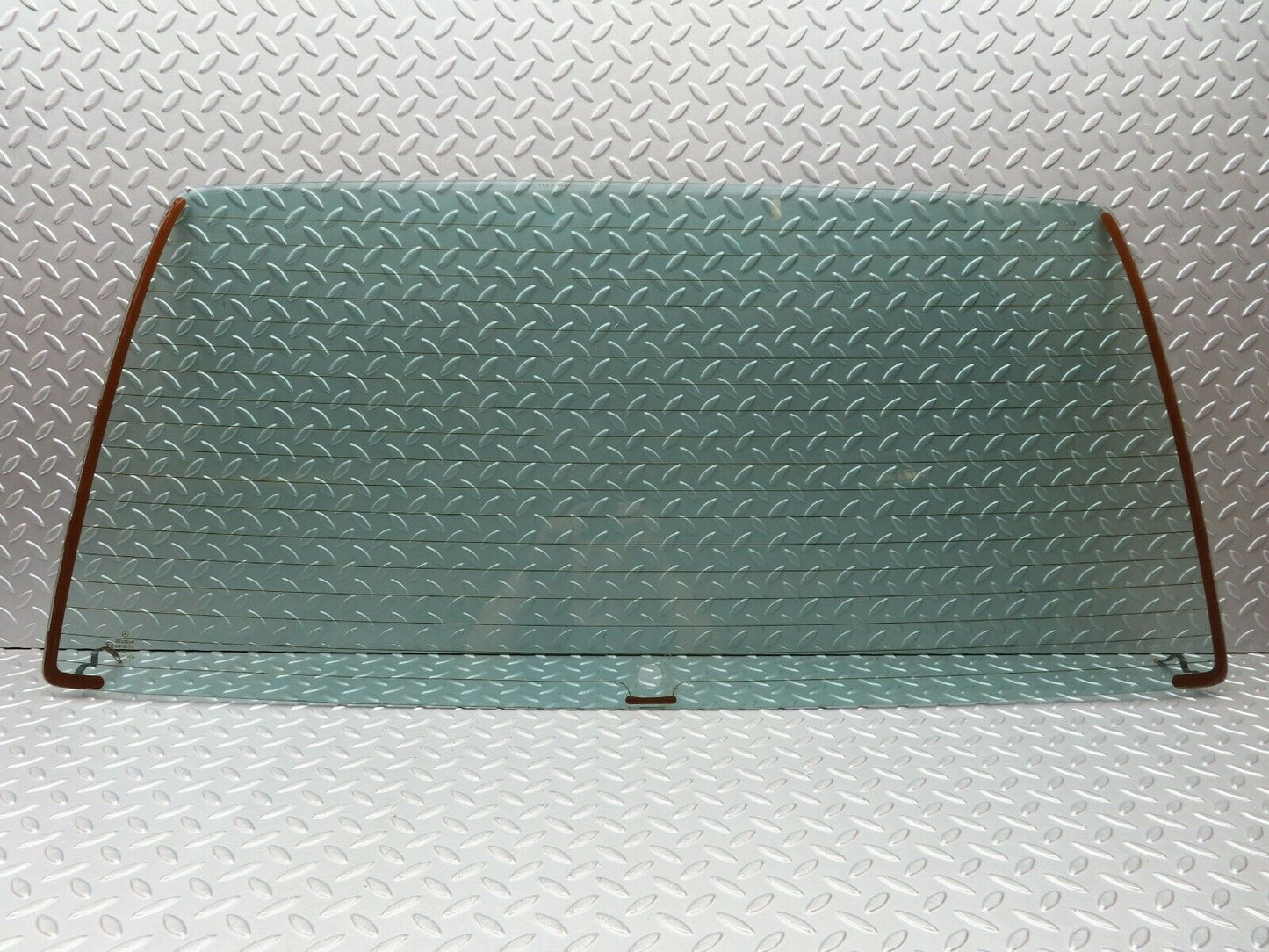 4064 Mercedes-Benz S123 200T Wagon Rear Windscreen Glass