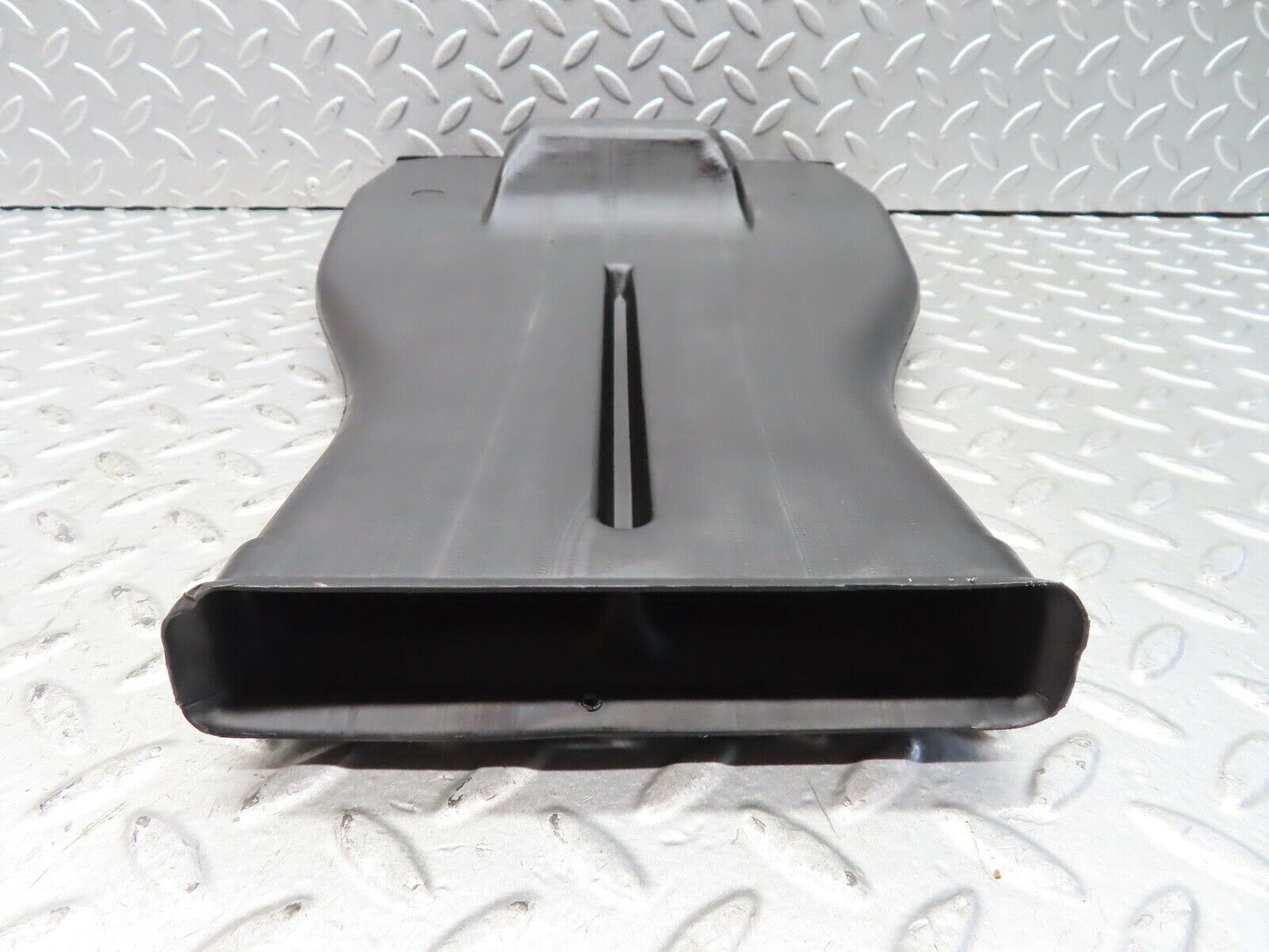 19299 Mercedes-Benz C140 CL420 Coupe Rear Air Duct 1408310046