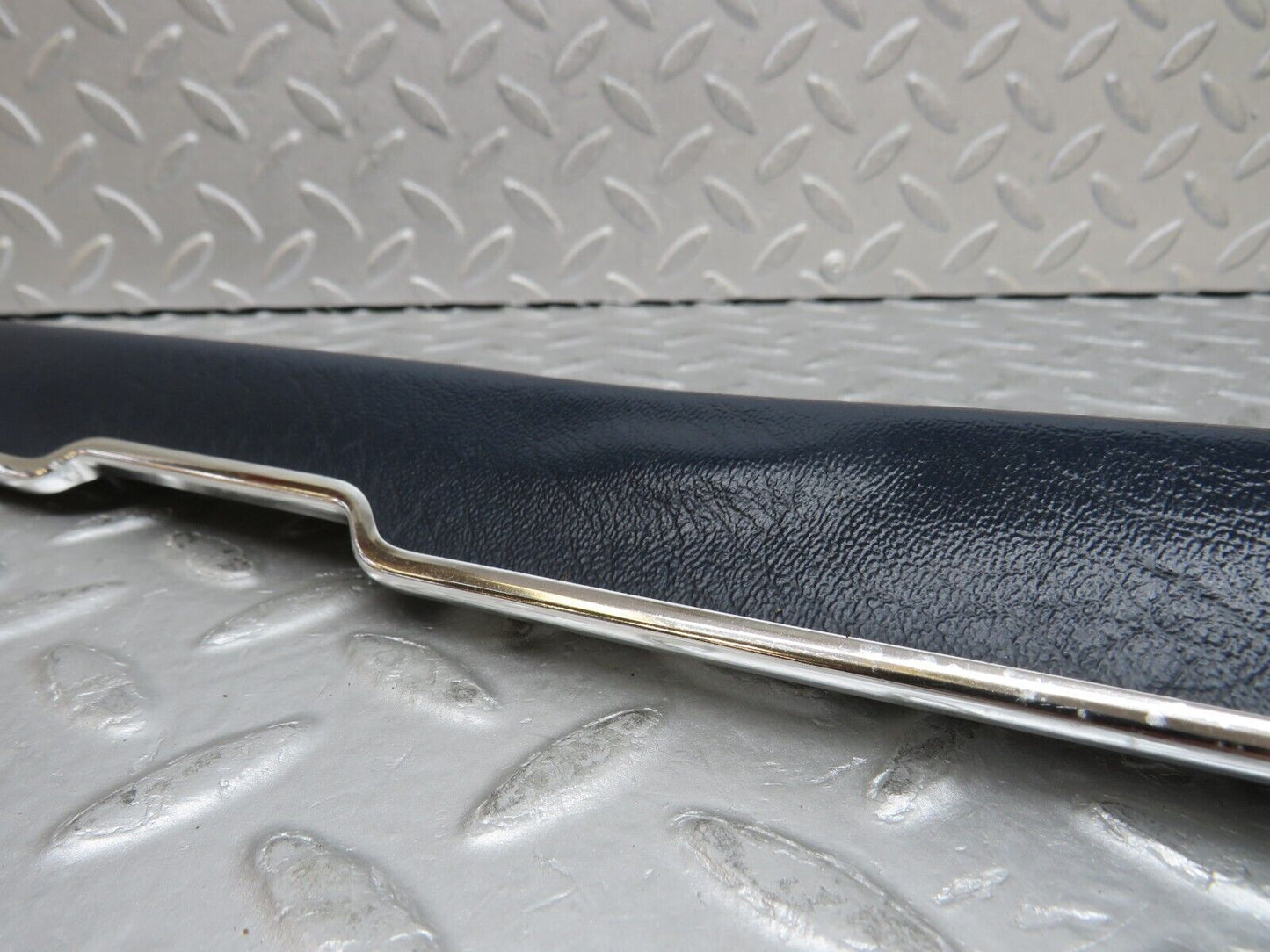 37305 Mercedes-Benz W109 300SEL Front Left Door Card Top Trim Blue