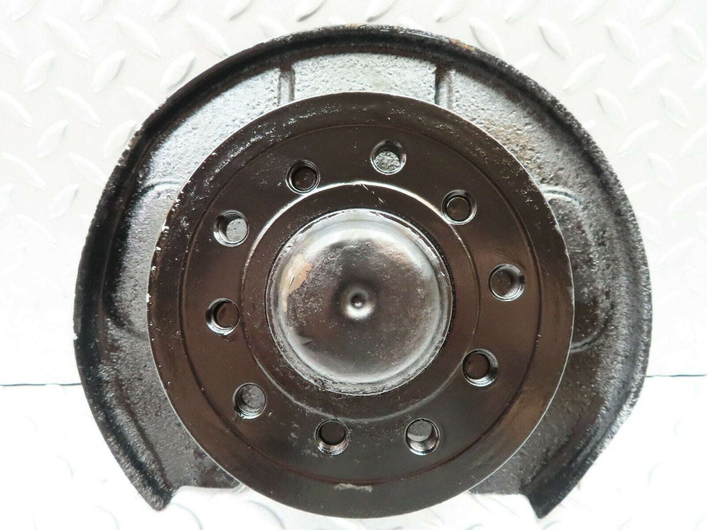 5522 Mercedes-Benz W114 280CE Front Right Wheel Hub