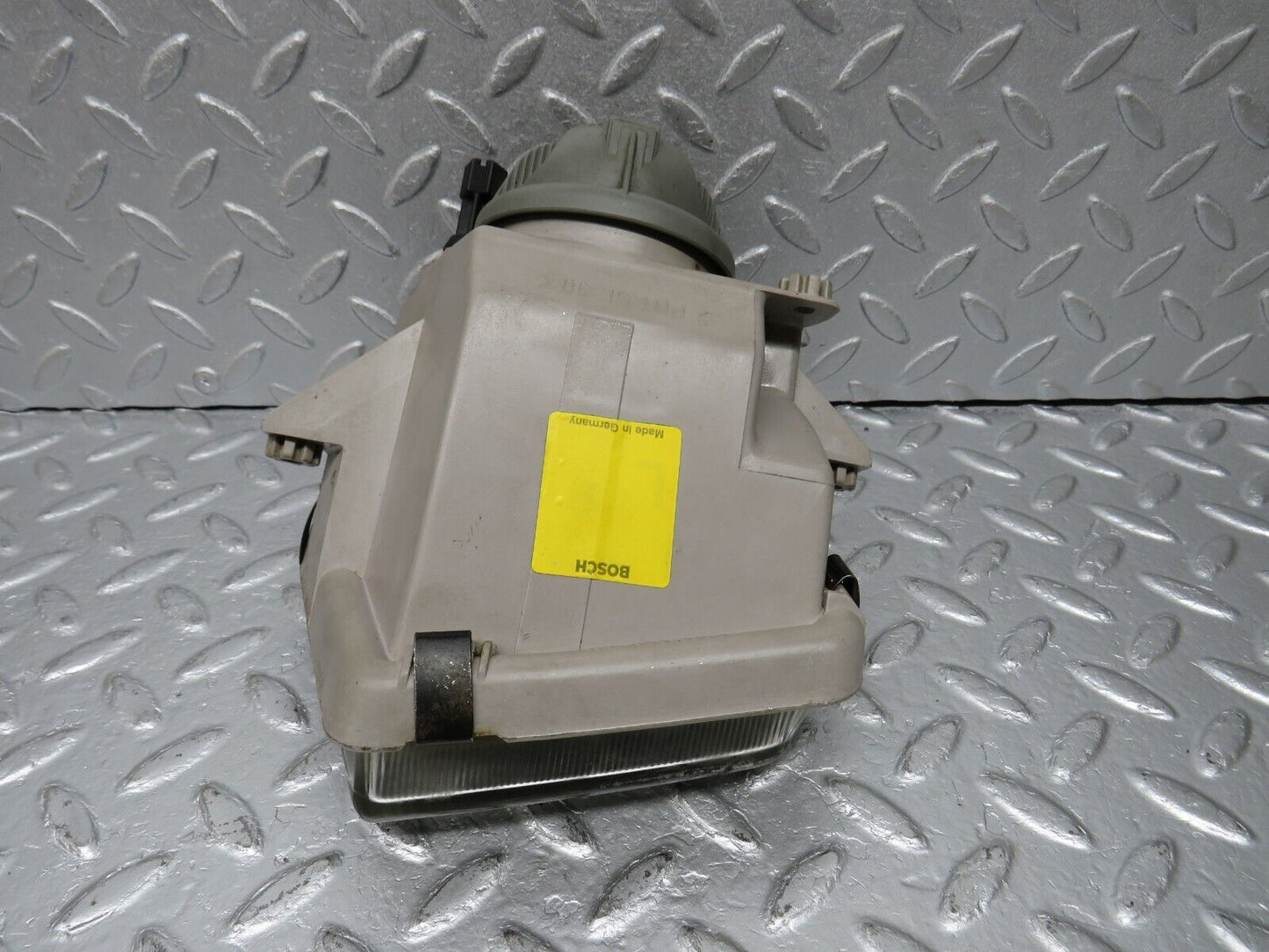 39611 Mercedes-Benz R129 320SL Coupe Front Left Fog Light Bosch 1305621696 1305230160 1305219028