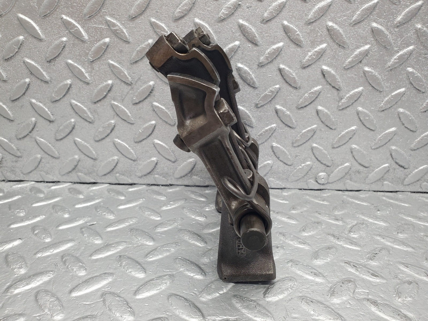 W112 rocker arm support arm shaft used OEM