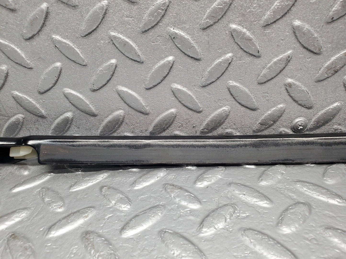 46764 Mercedes-Benz R129 320SL Coupe Front Left Window Channel