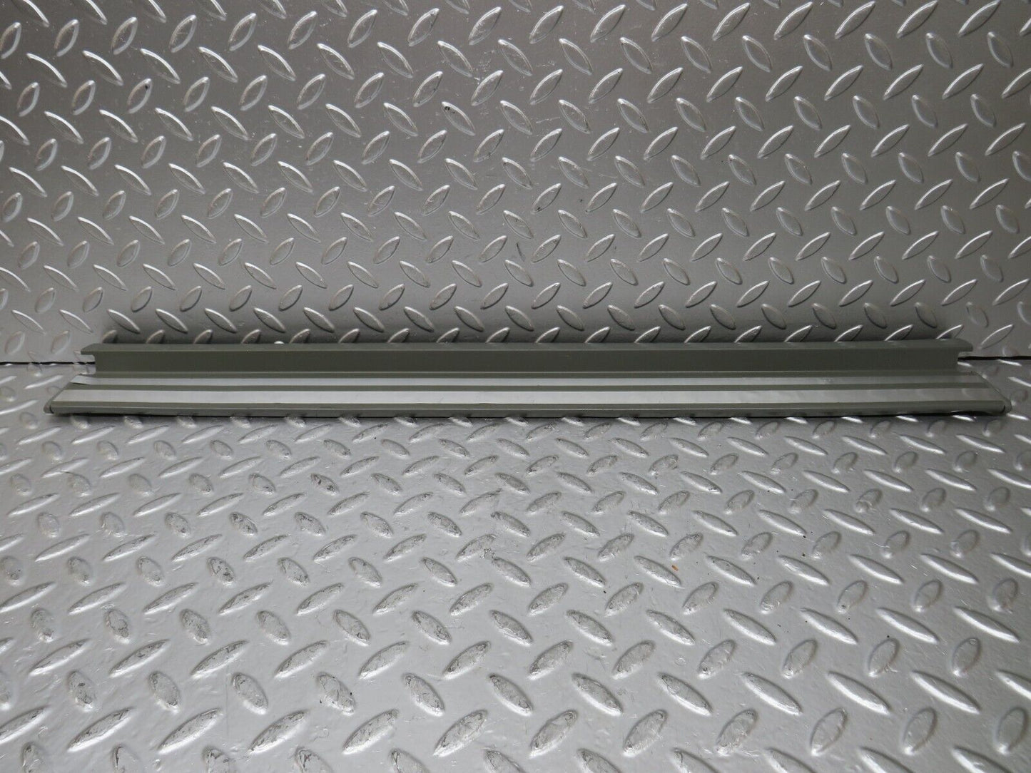 25865 Mercedes-Benz W124 280E Front Right Door Sill Trim
