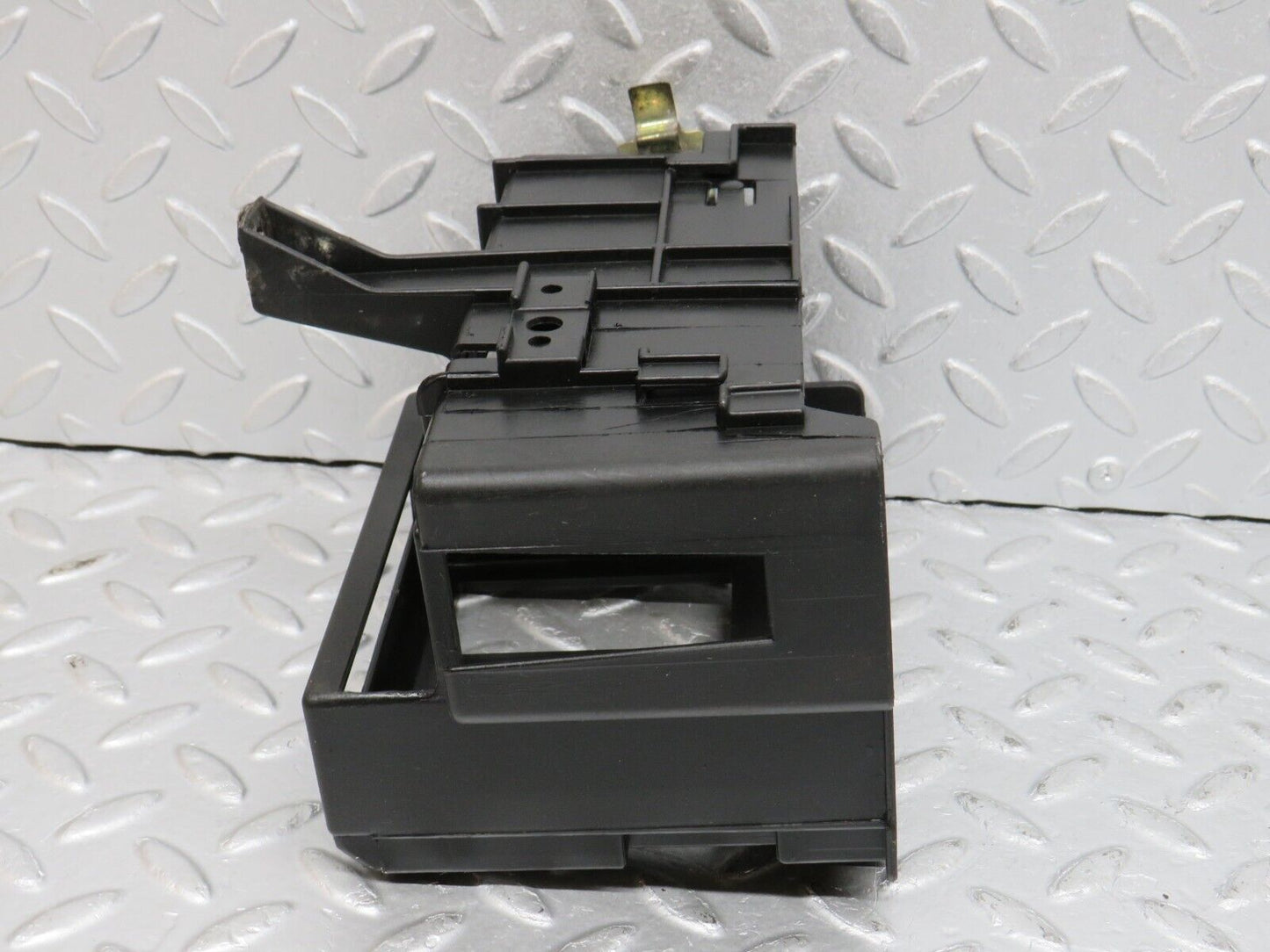 38712 Mercedes-Benz W201 190E 2.6L ECU Bracket 2015461743