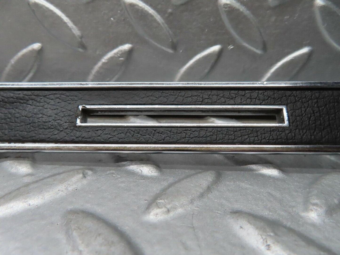 20602 Mercedes-Benz R107 450SL Coupe Dashboard Centre Trim Black 1076891271