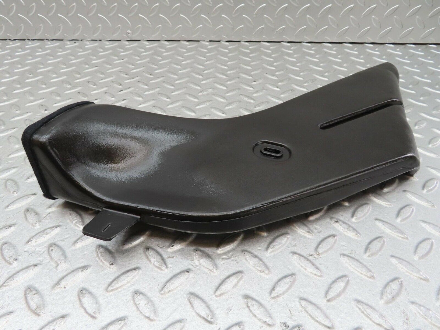 14686 Mercedes-Benz W201 190E Air Duct Heater Ventilation Right Side