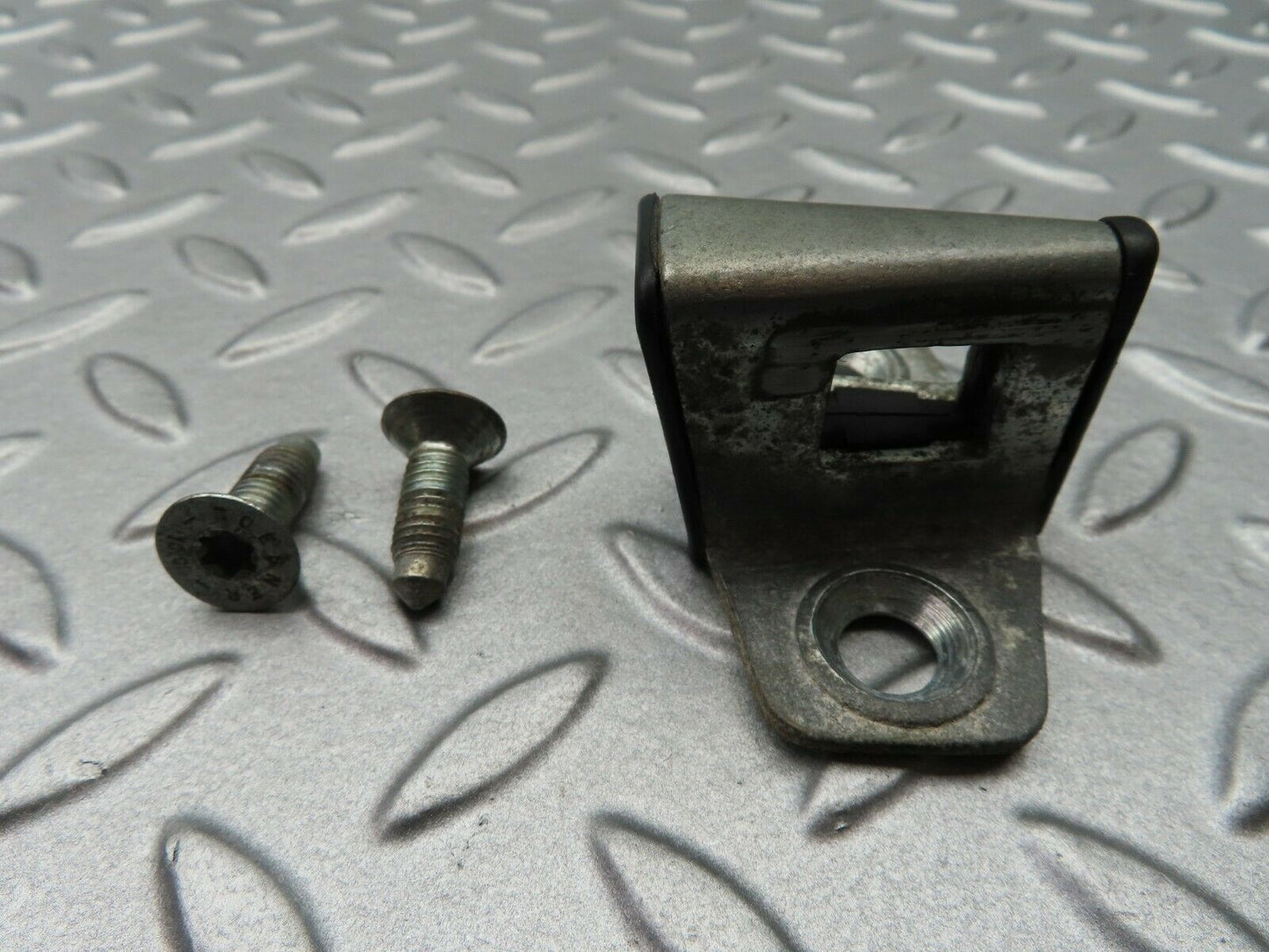 5368 Mercedes-Benz W124 230E Door Lock Latch