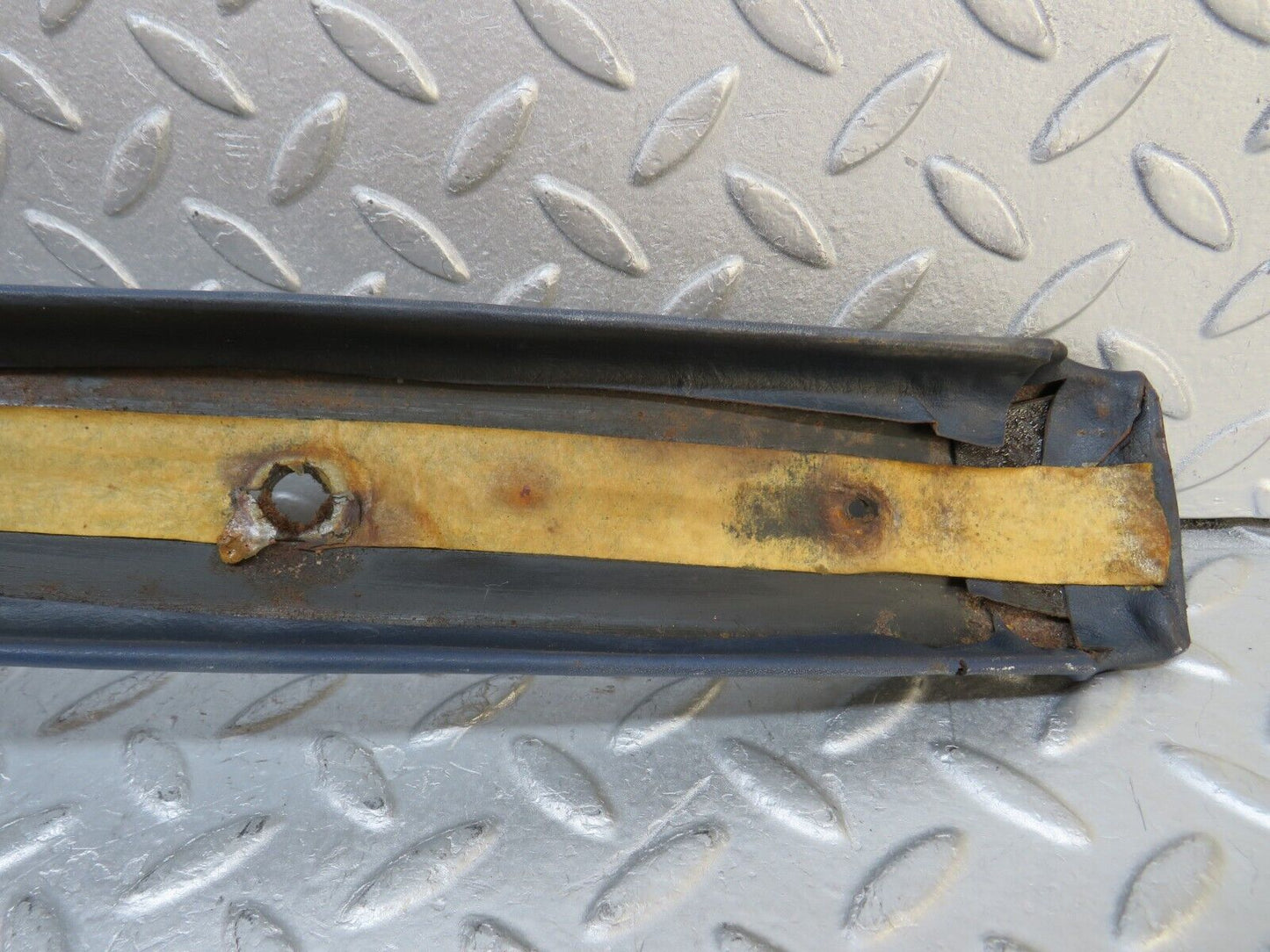 37388 Mercedes-Benz W109 300SEL B Pillar Cover Left Side Blue