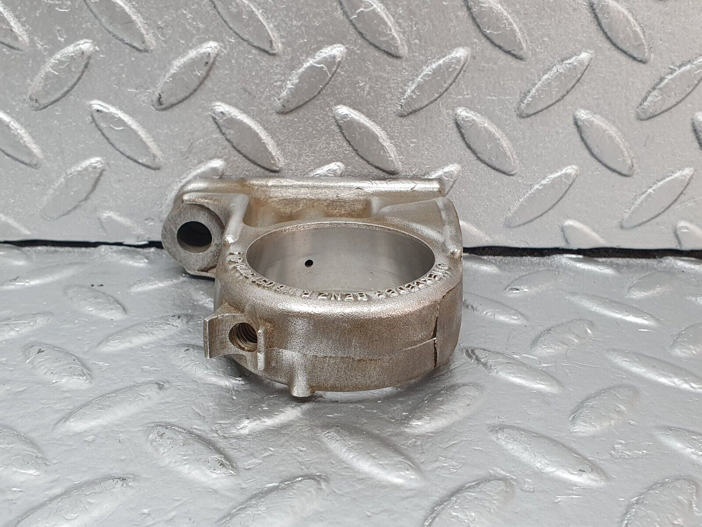43796 Mercedes-Benz C126 380SEC Coupe Camshaft Tower Bearing 1160515118