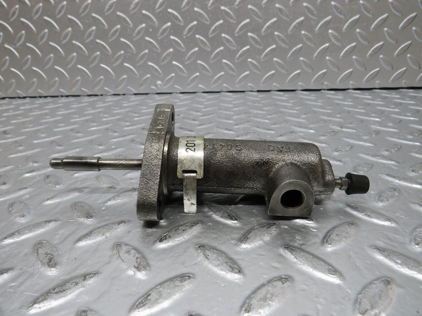 30615 Mercedes-Benz W201 190E 2.0L Clutch Slave Cylinder Fag 2012900011