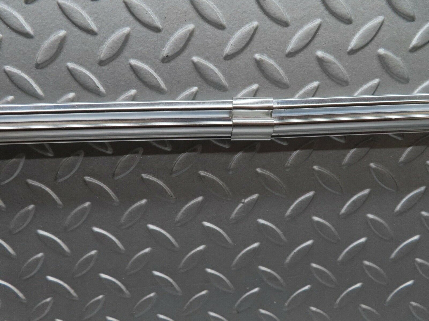 18145 Mercedes-Benz W123 200 Rear Windscreen Chrome Frame