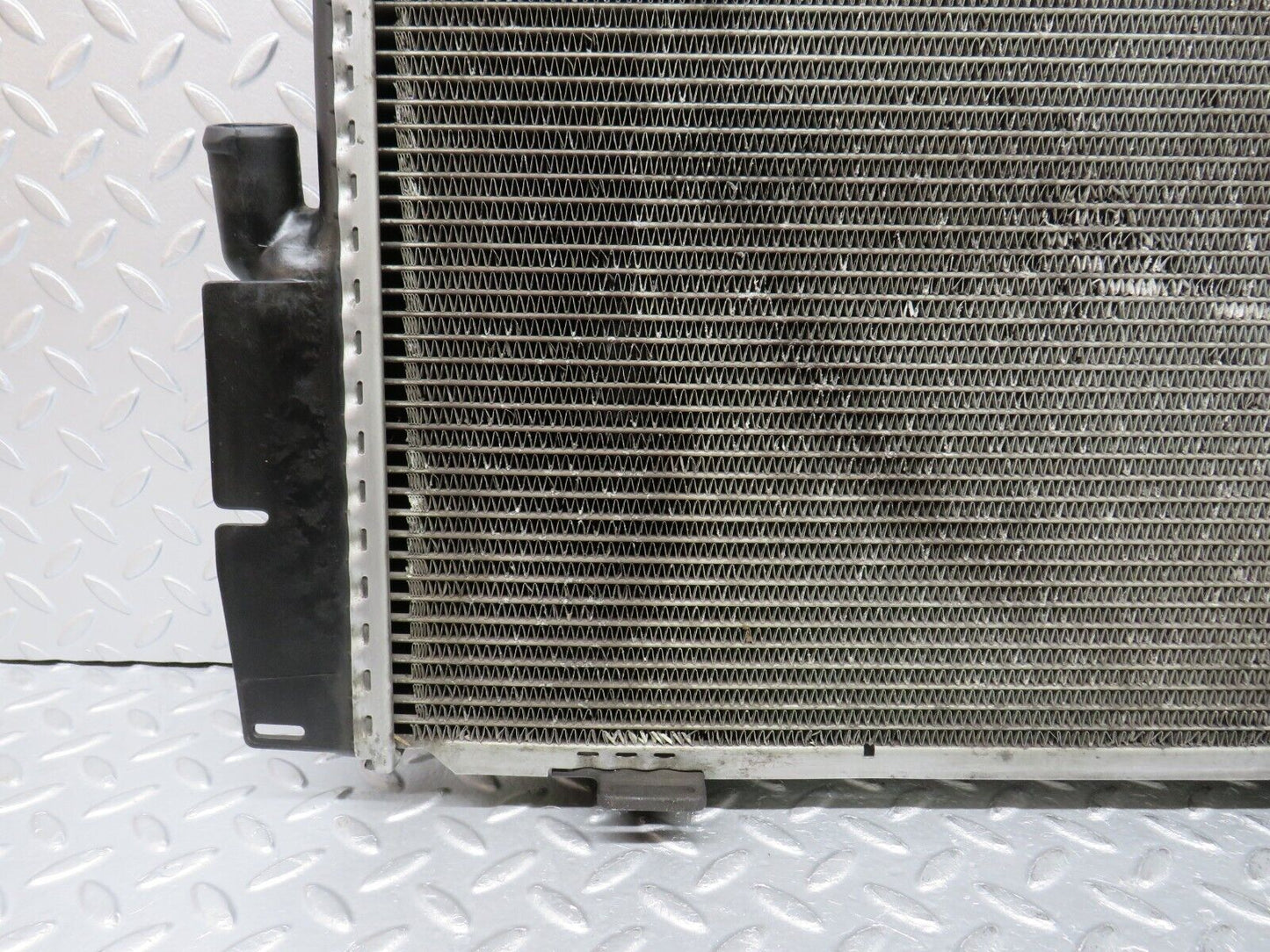 38979 Mercedes-Benz W201 190E Engine Coolant Radiator Behr