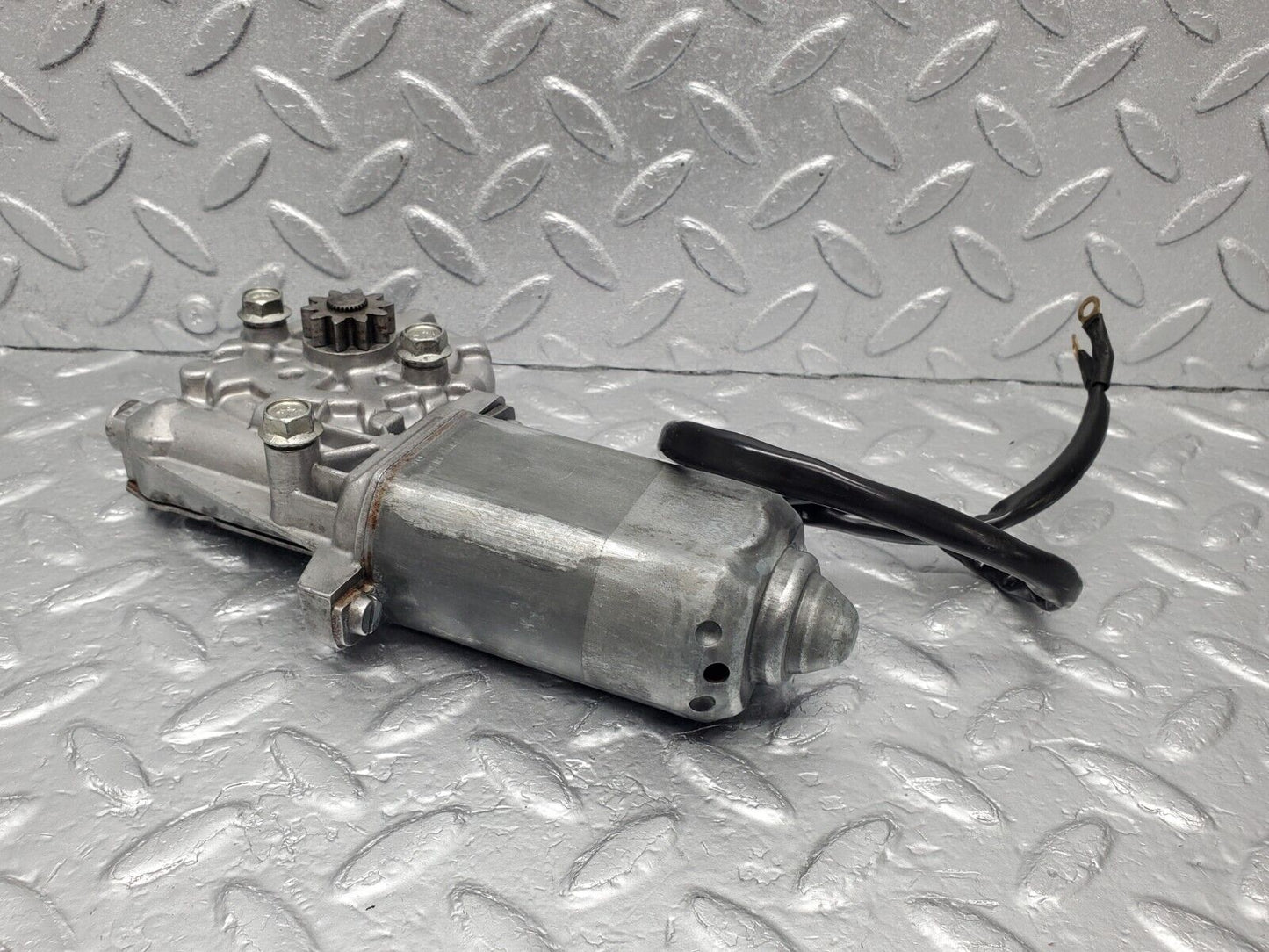 46379 Mercedes-Benz C123 280CE Coupe Front Left Window Regulator Motor 0130821022