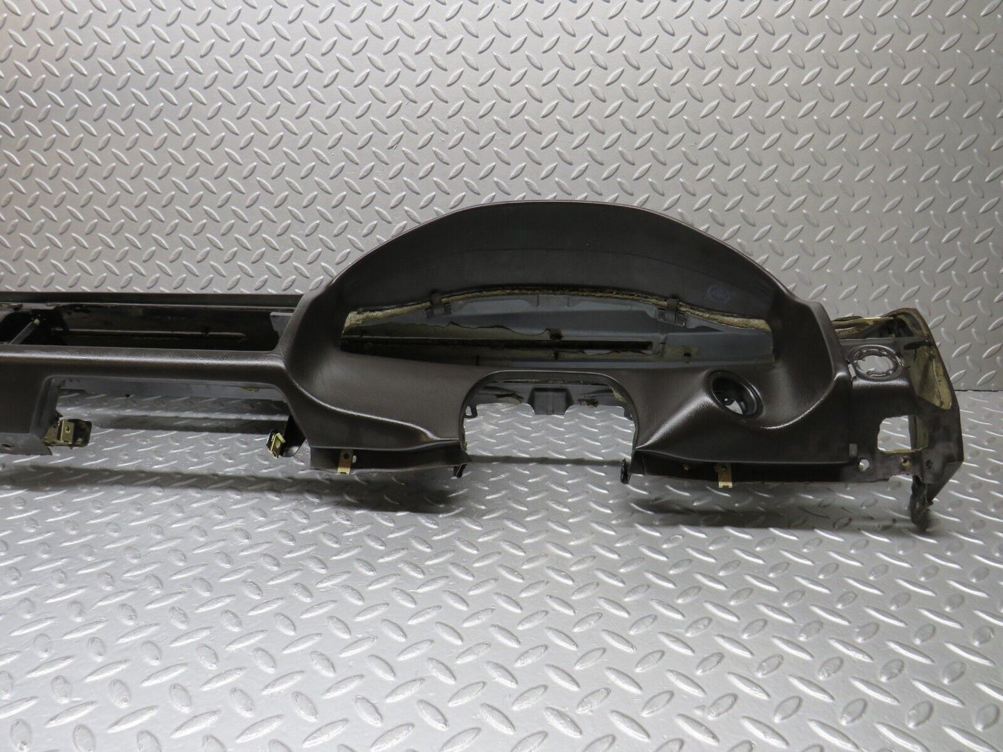 38610 Mercedes-Benz R129 280SL Coupe Dashboard Black