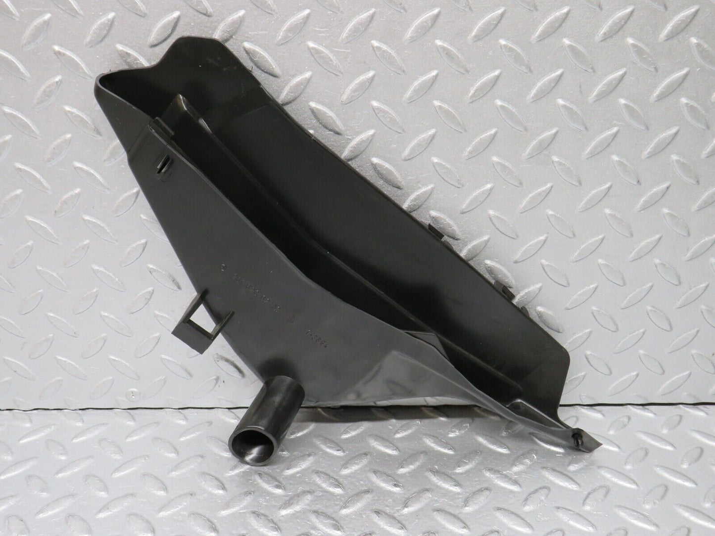 38778 Mercedes-Benz W201 190E 2.6L Front Right Rain Gutter Drain Channel 2016280273
