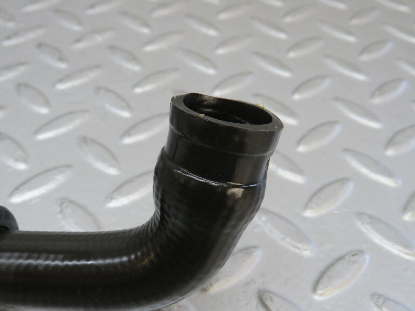 36524 Mercedes-Benz W201 190E Heater Hose Pipe 2018321294