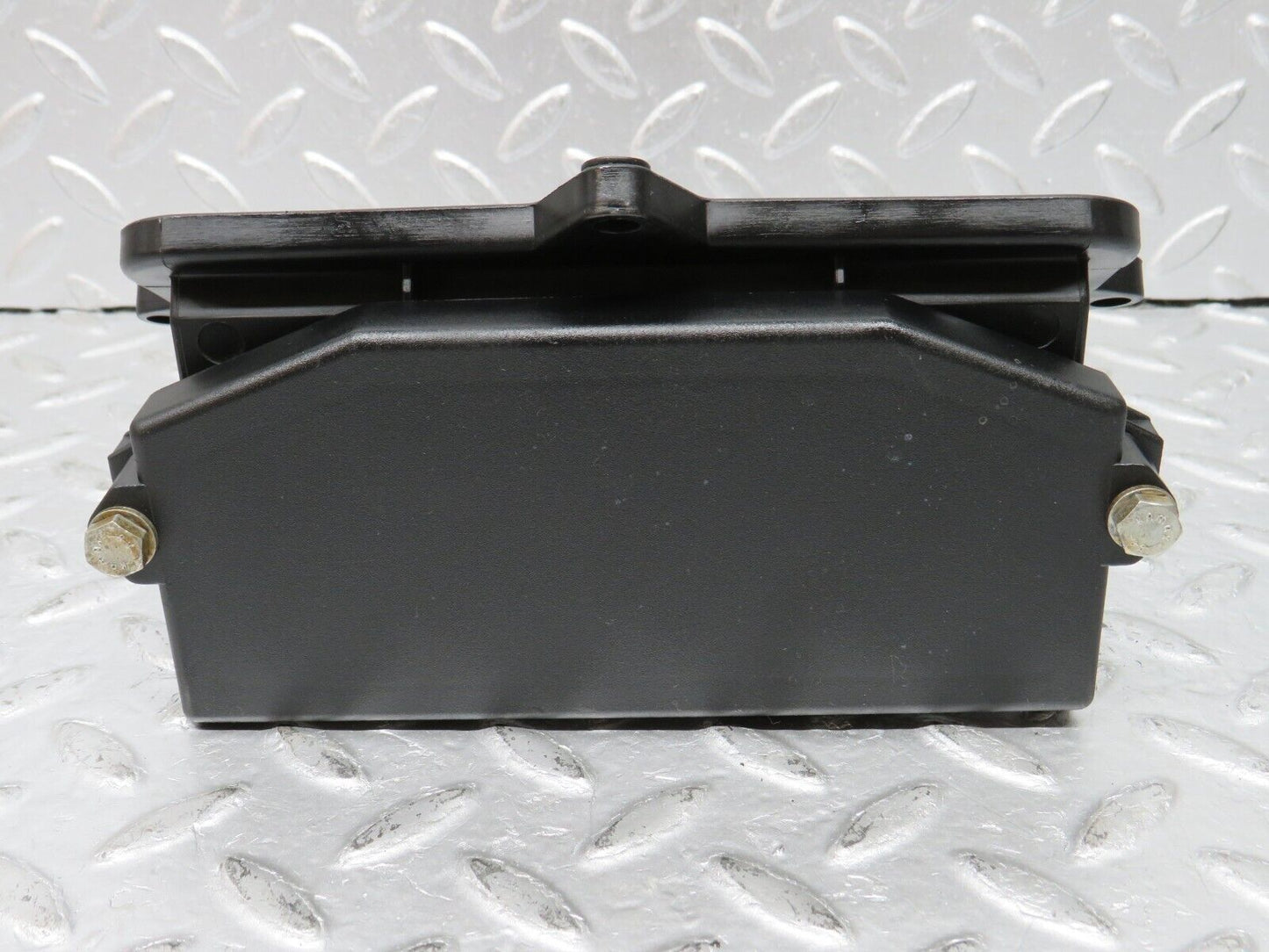 33410 Mercedes-Benz W202 C180 Grommet Rail Bracket 2025400673