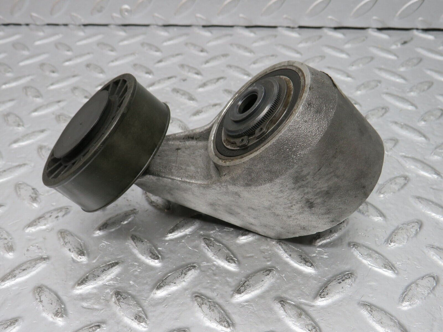 32712 Mercedes-Benz S124 300TE Wagon Belt Tensioner 1032021040 1025841538