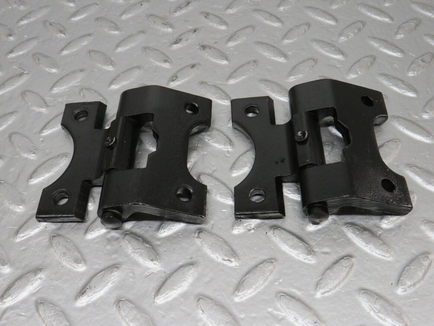 33554 Mercedes-Benz C107 R107 Door Hinge Right
