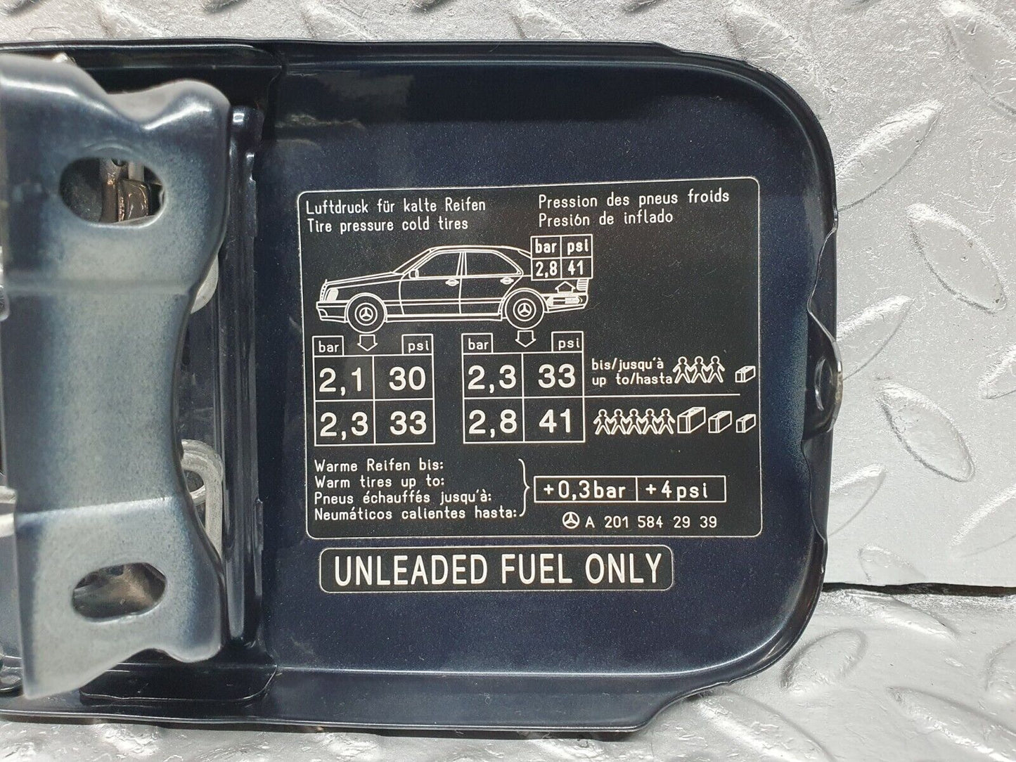 41934 Mercedes-Benz W202 C200 Fuel Tank Flap Cap 2015842939