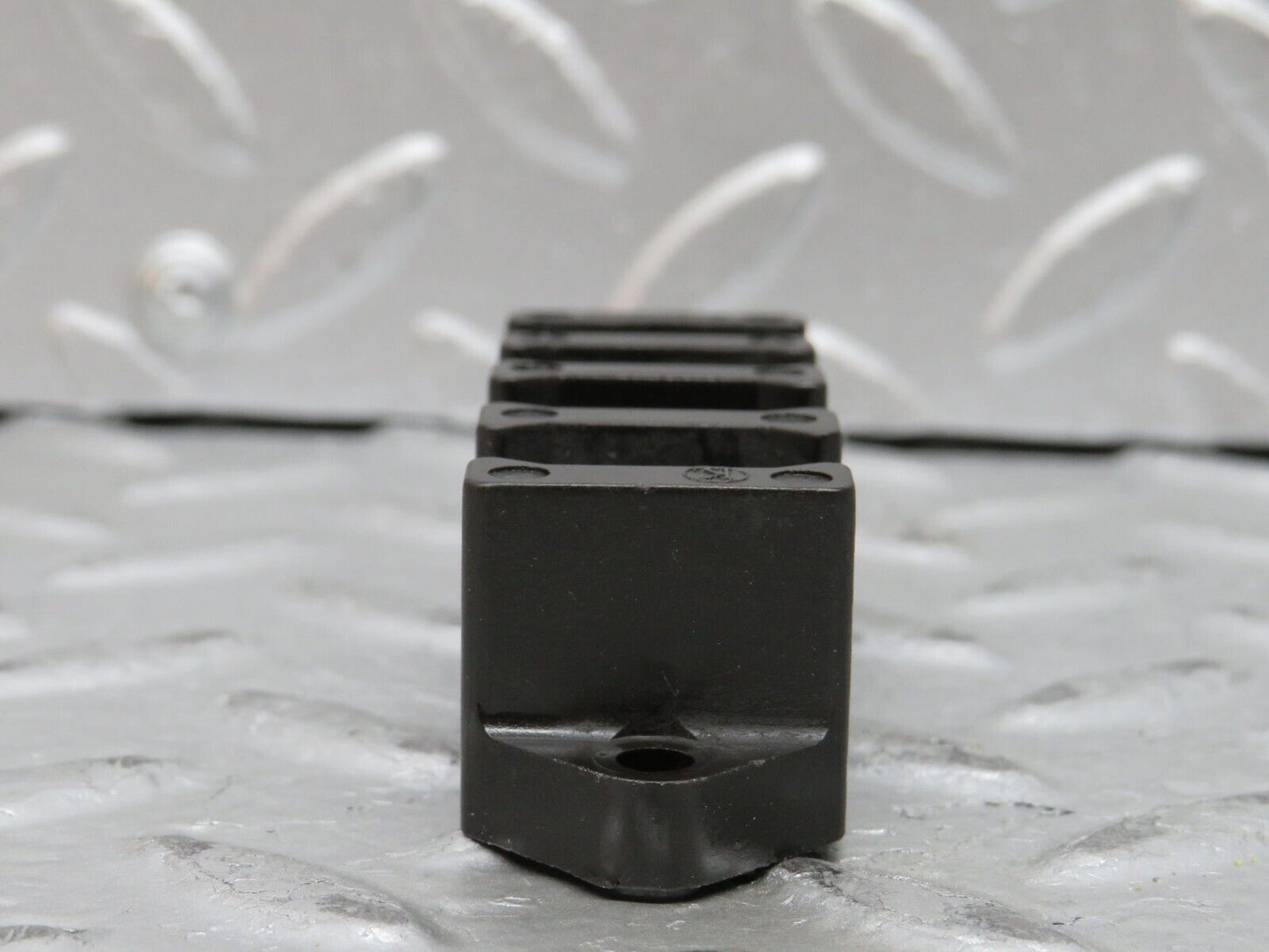27976 Mercedes-Benz W123 280E Cable Wire Connector