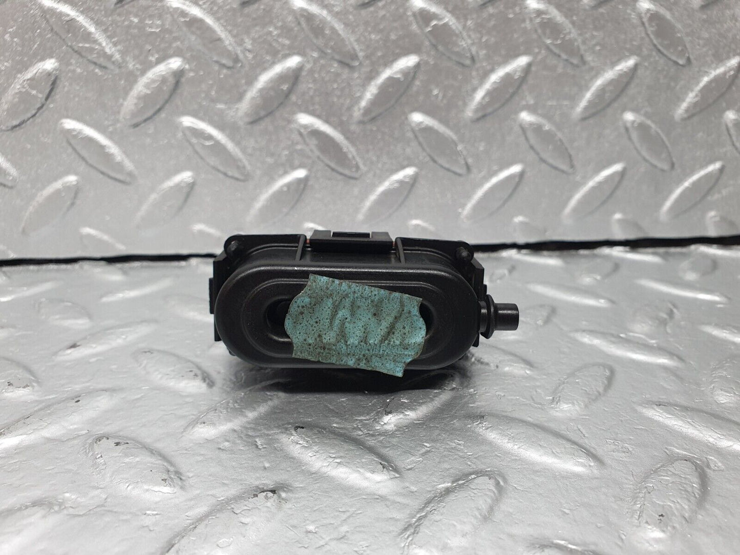 42251 Mercedes-Benz R129 320SL Coupe Heater Box Vacuum Actuator